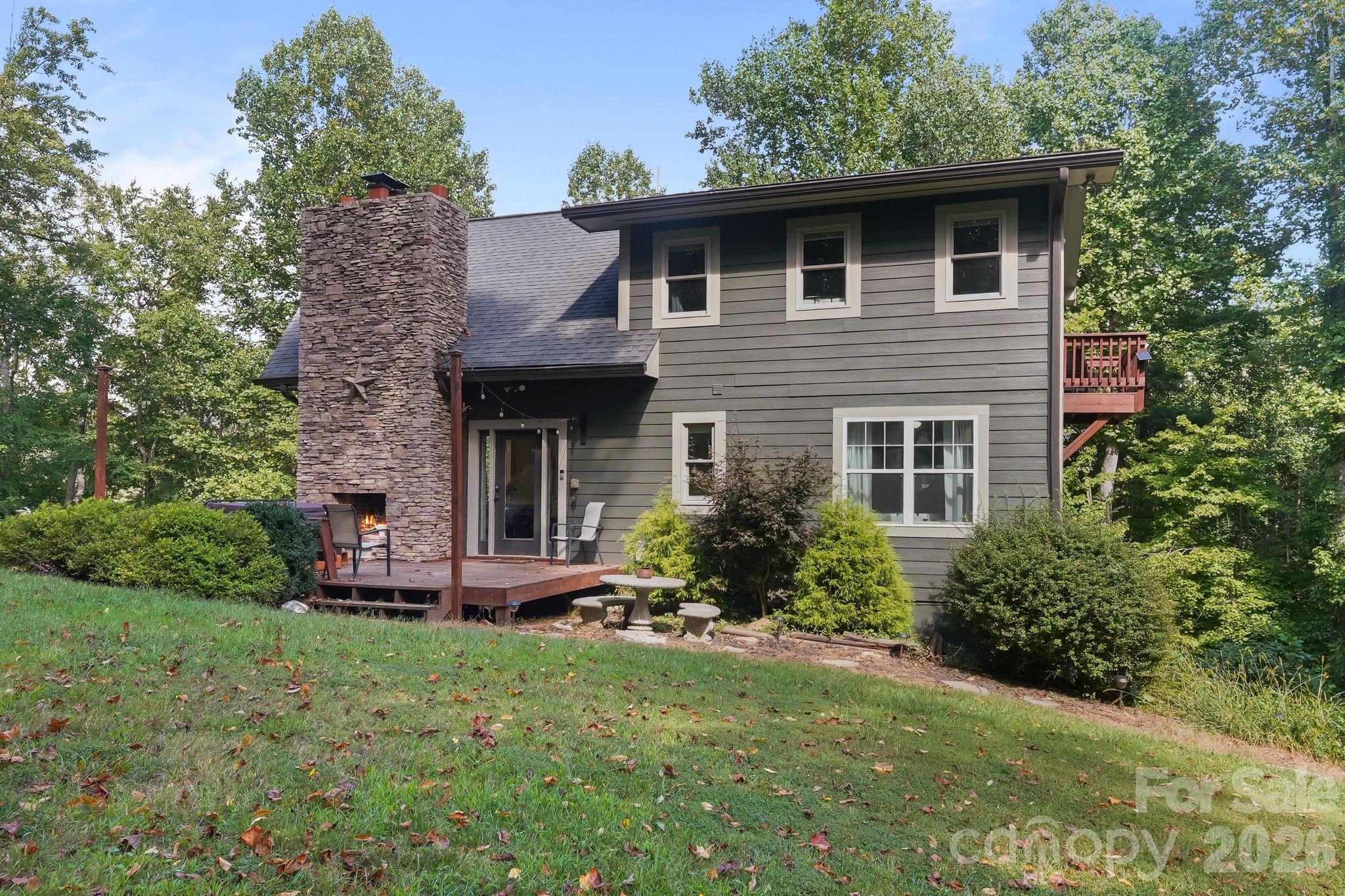 558 Perri Creek Way Property Photo 6