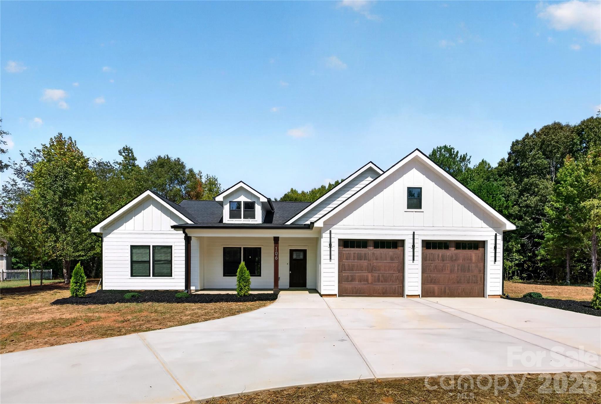 106 Blackley Circle Property Photo 1