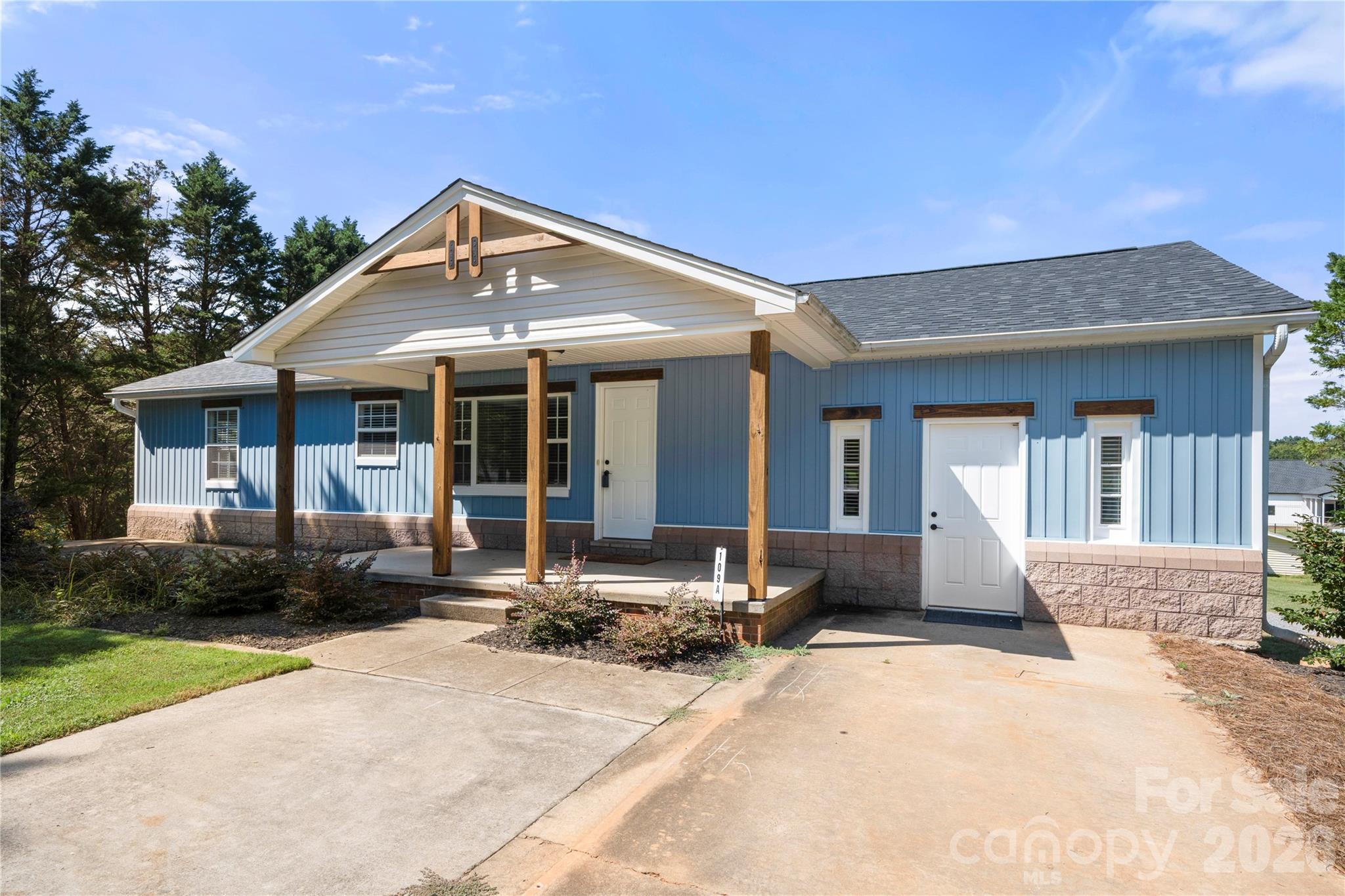 109 Woodside Avenue Property Photo 1