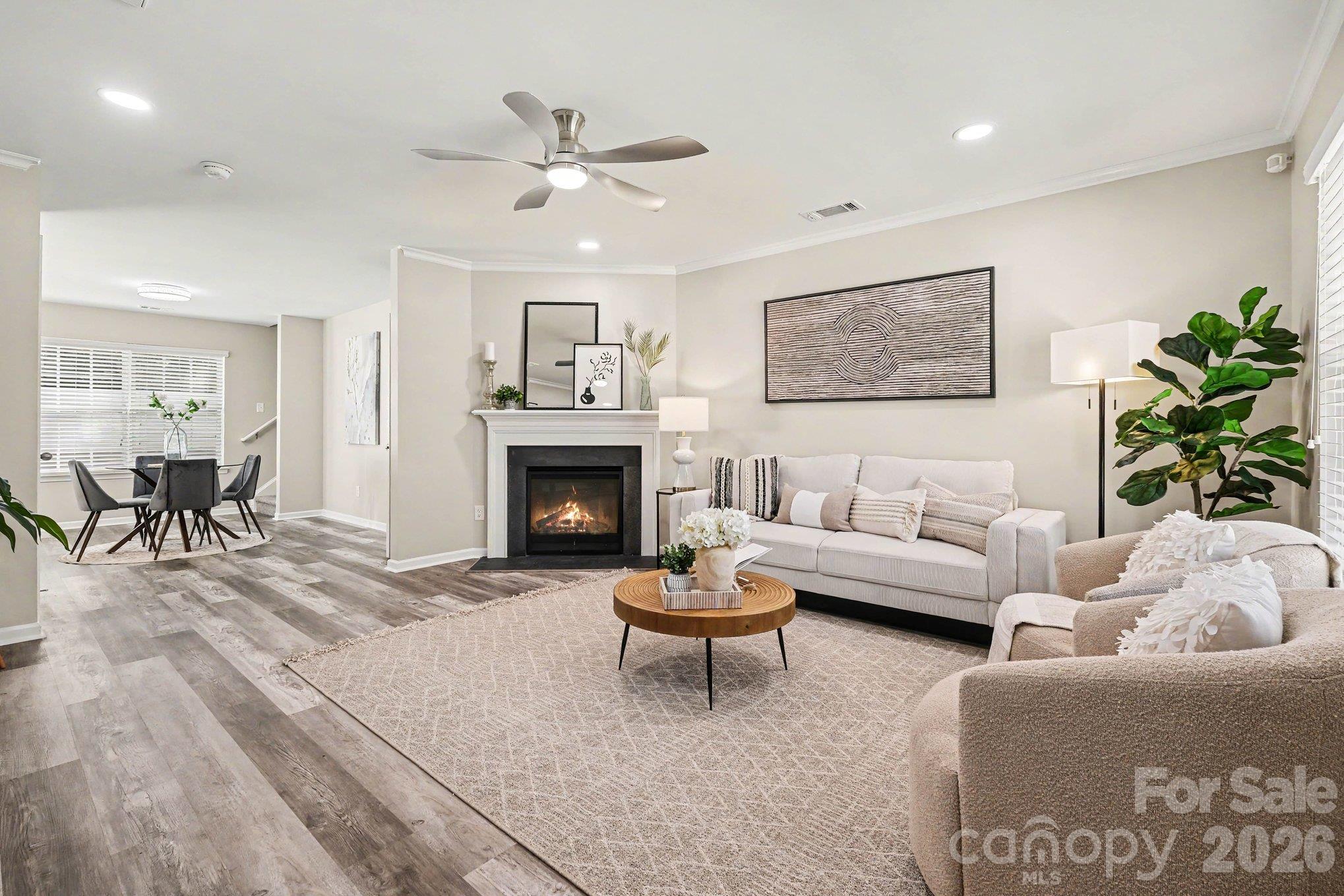 6826 Broad Valley Court Property Photo 4