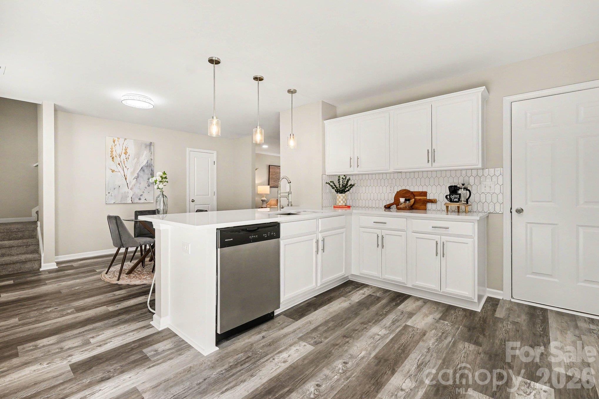 6826 Broad Valley Court Property Photo 13