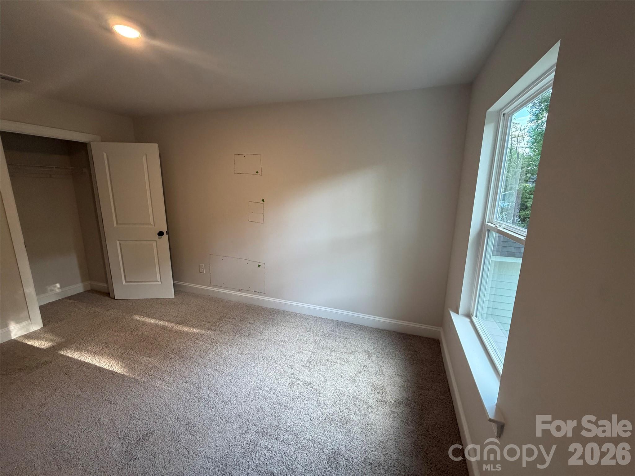 552 Carolyn Lane Property Photo 23