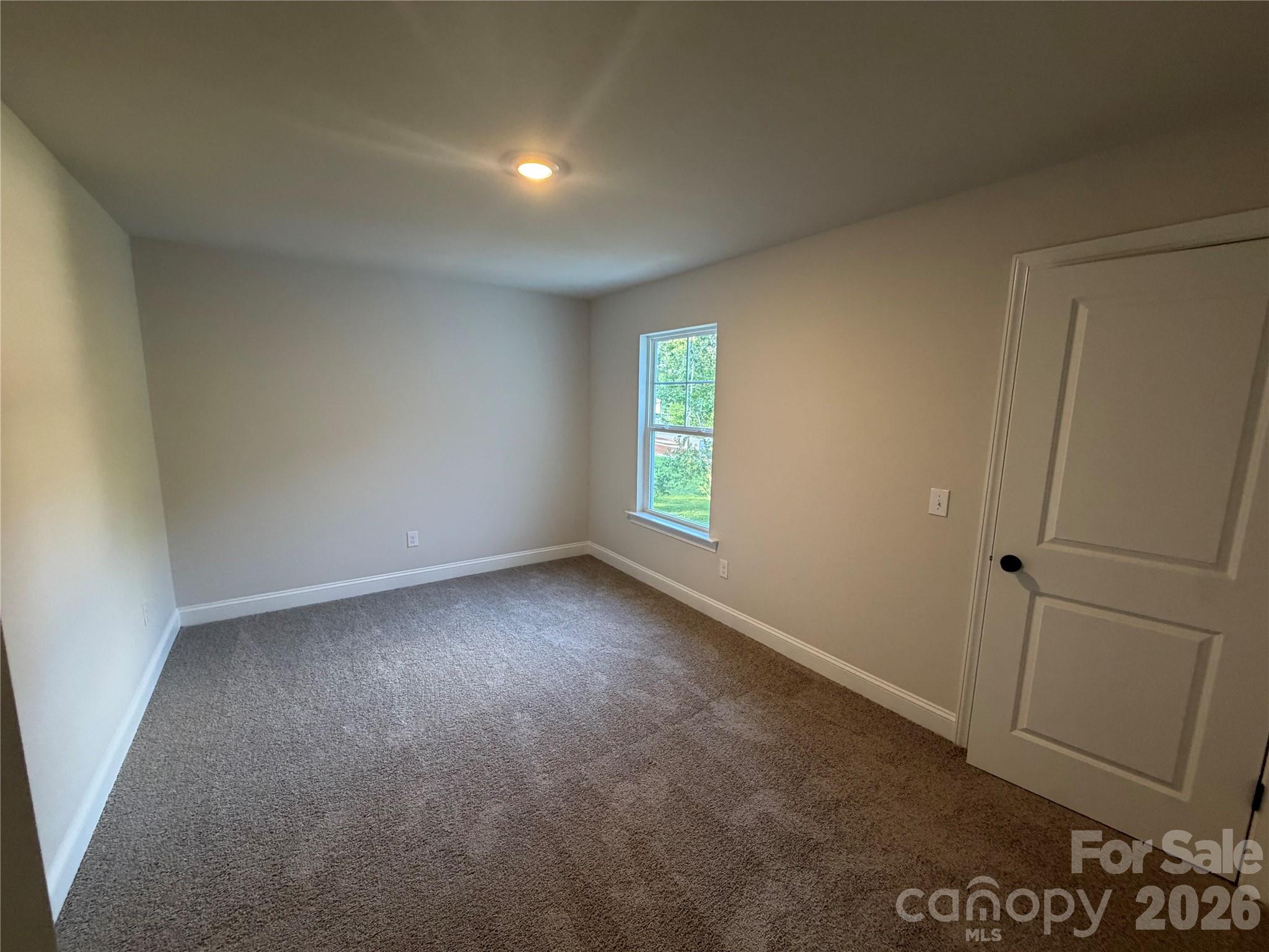 552 Carolyn Lane Property Photo 25