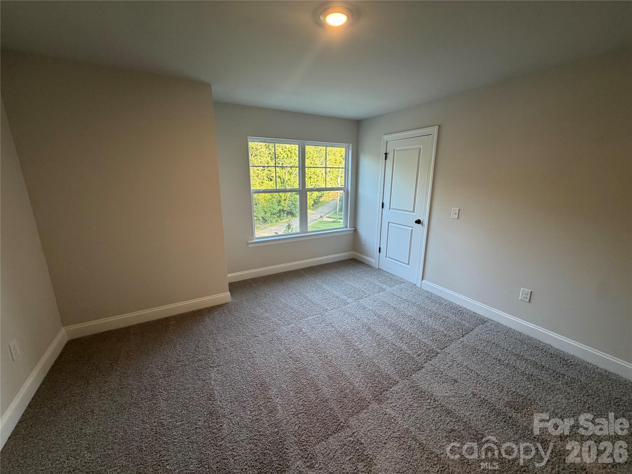 552 Carolyn Lane Property Photo 35