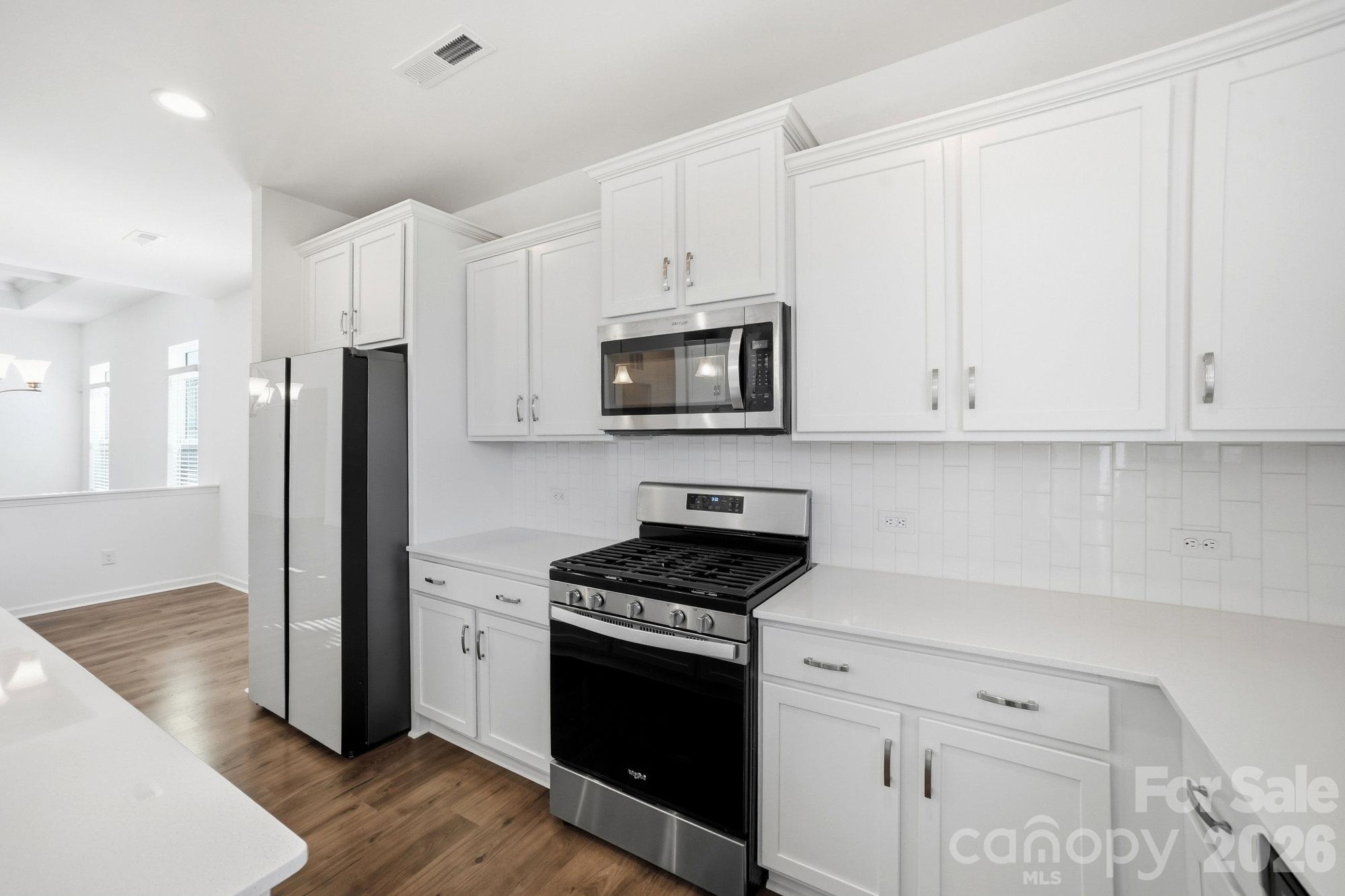 2032 Turnsberry Drive 9 Property Photo 14