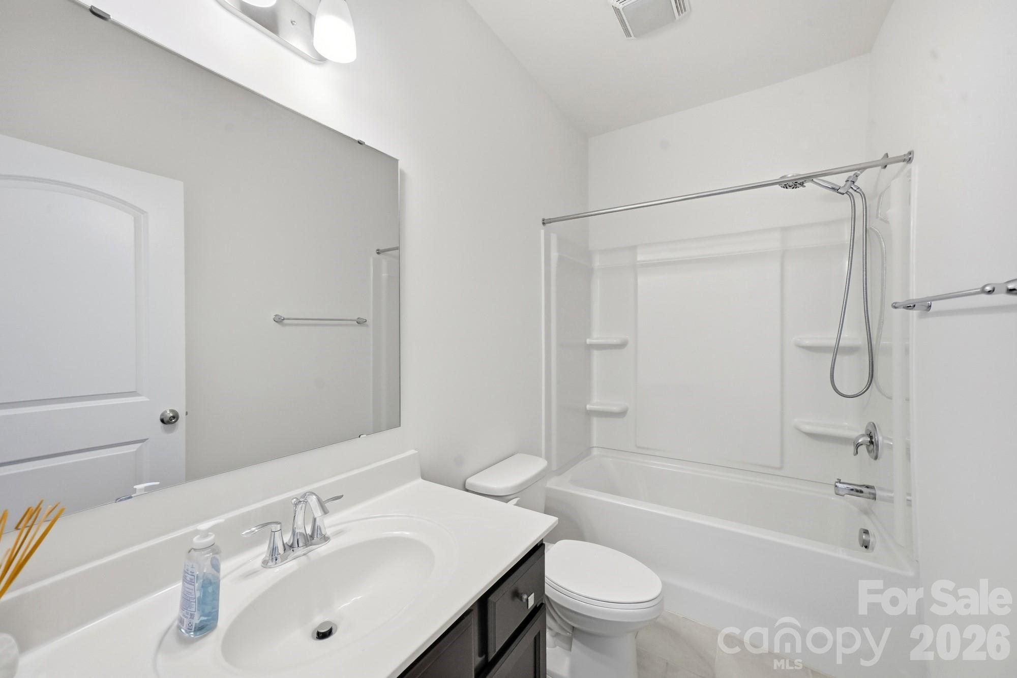 2032 Turnsberry Drive 9 Property Photo 22