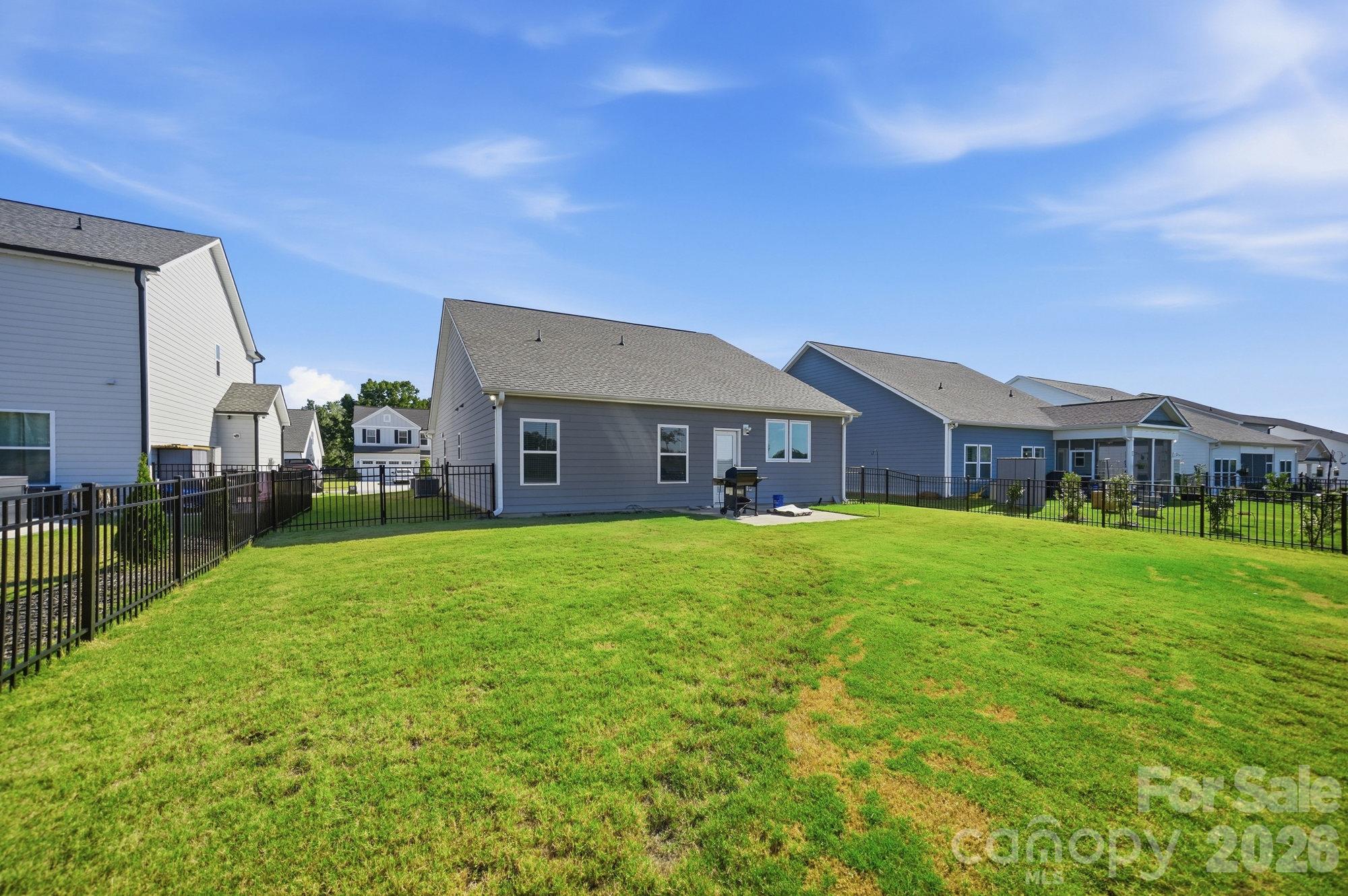 2032 Turnsberry Drive 9 Property Photo 27