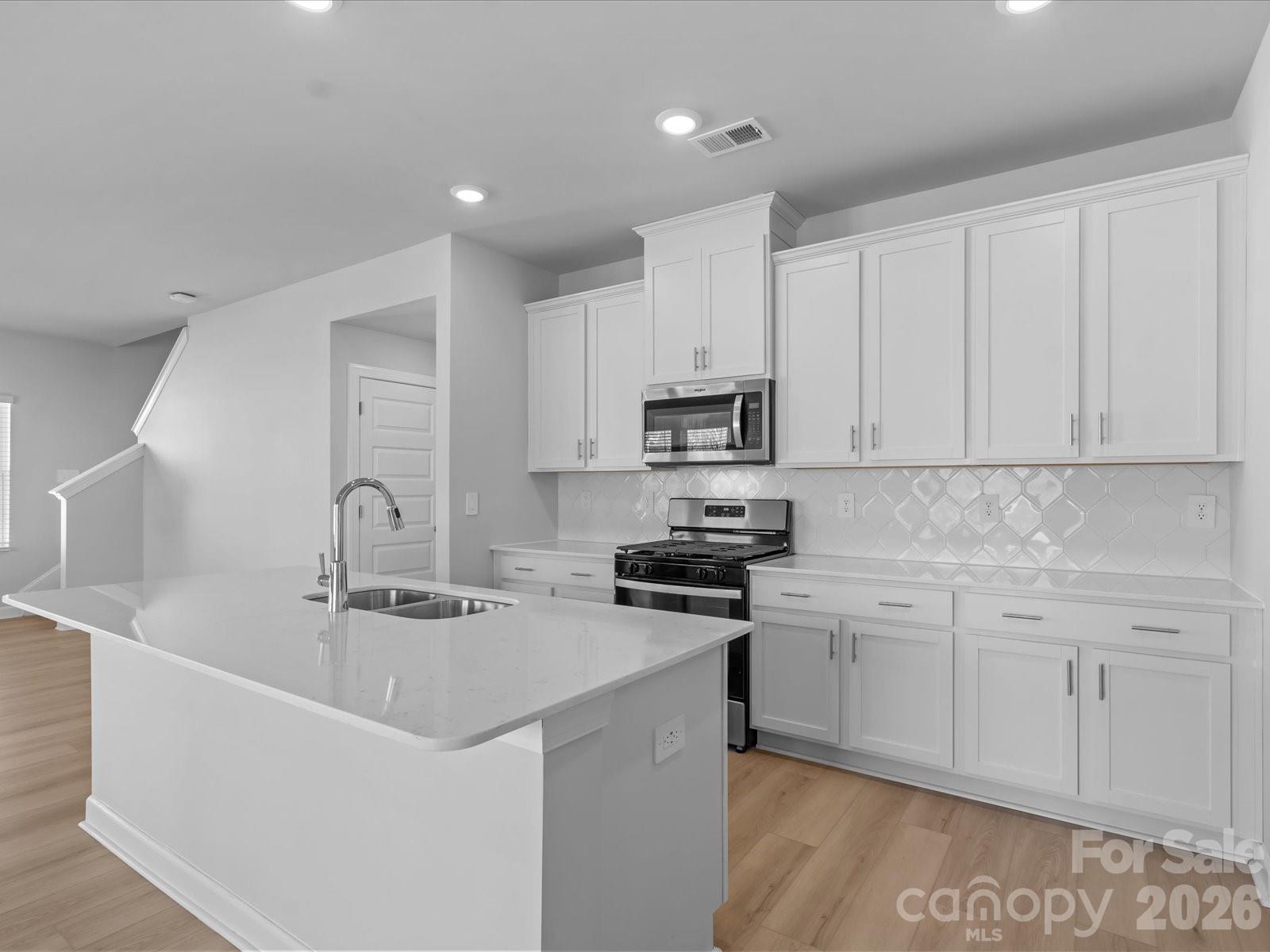 133 Frontiersman Drive Property Photo 3