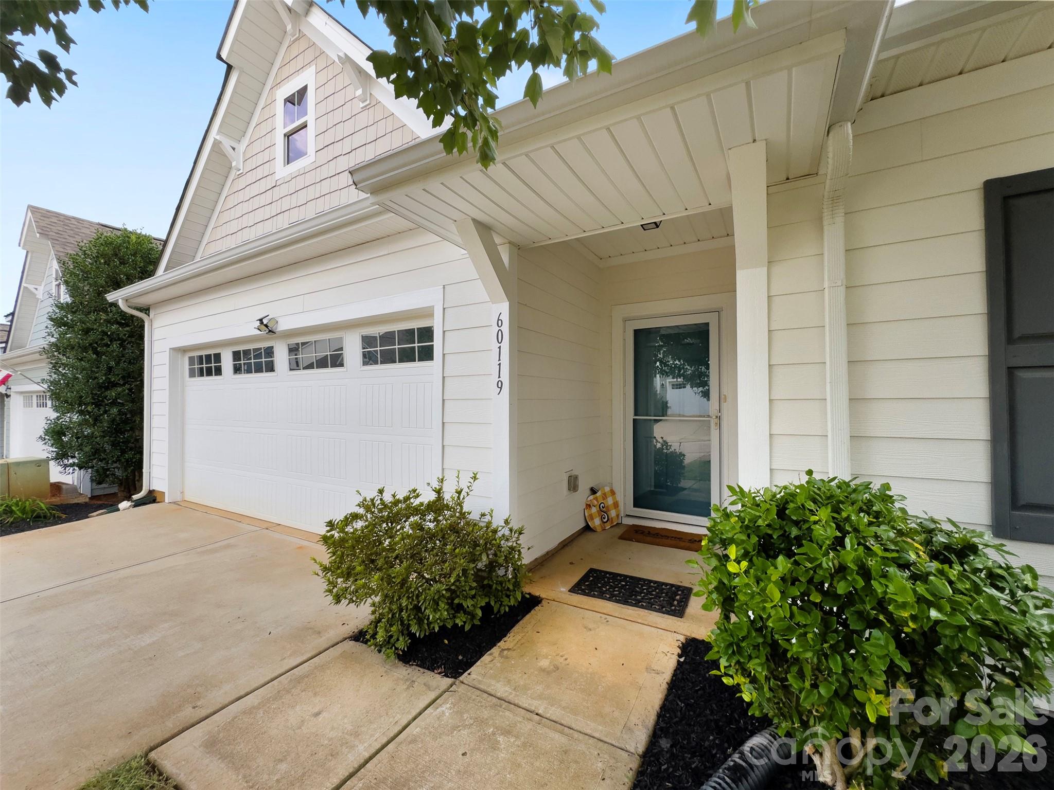 60119 Blue Bird Lane 667 Property Photo 1