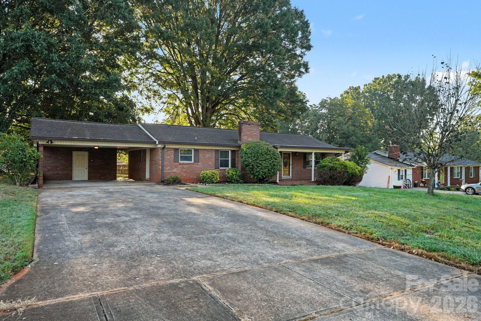 1204 Fulton Drive Property Photo 1
