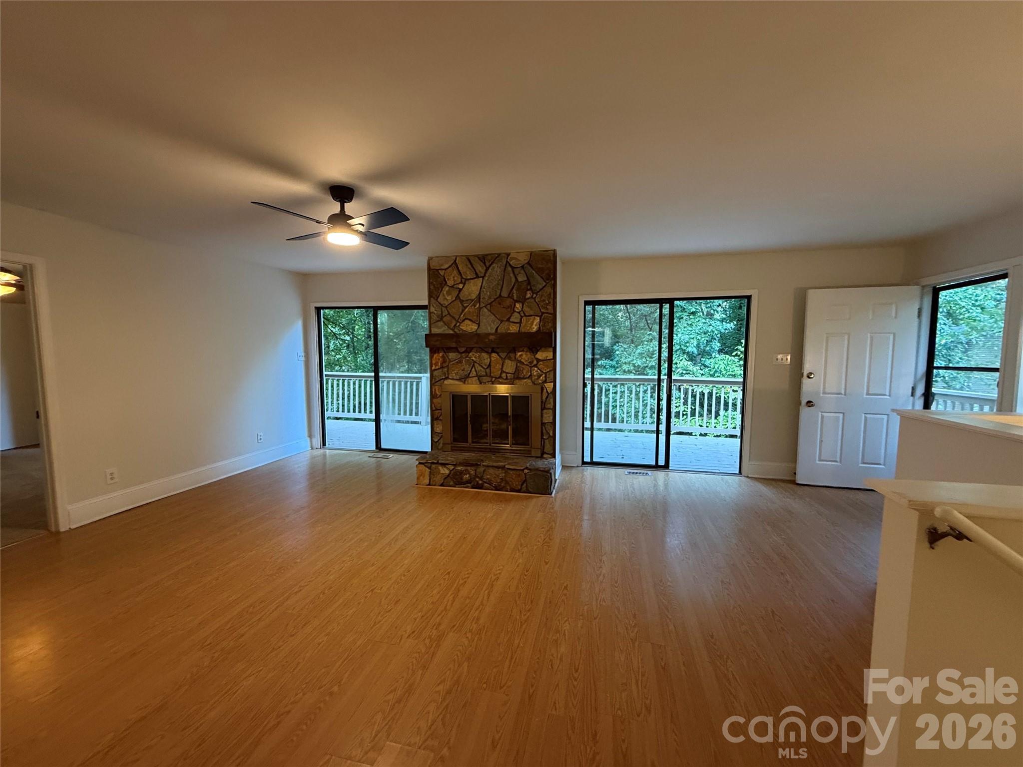 4043 Windward Drive Property Photo 3