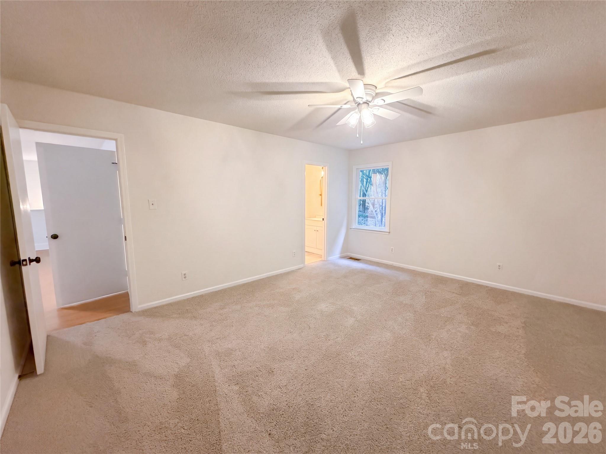 4043 Windward Drive Property Photo 4