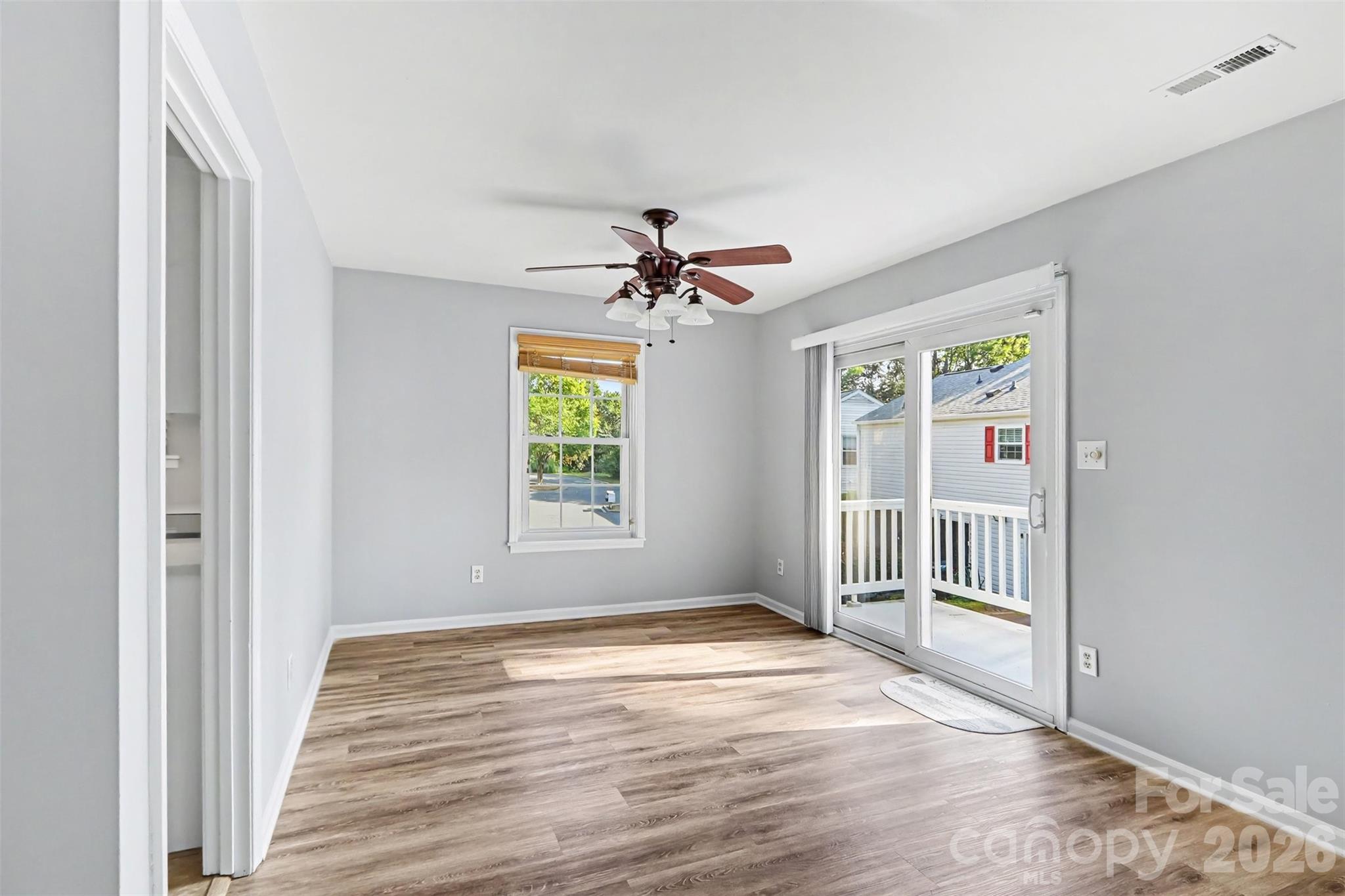 8521 Castle Pine Court Property Photo 4