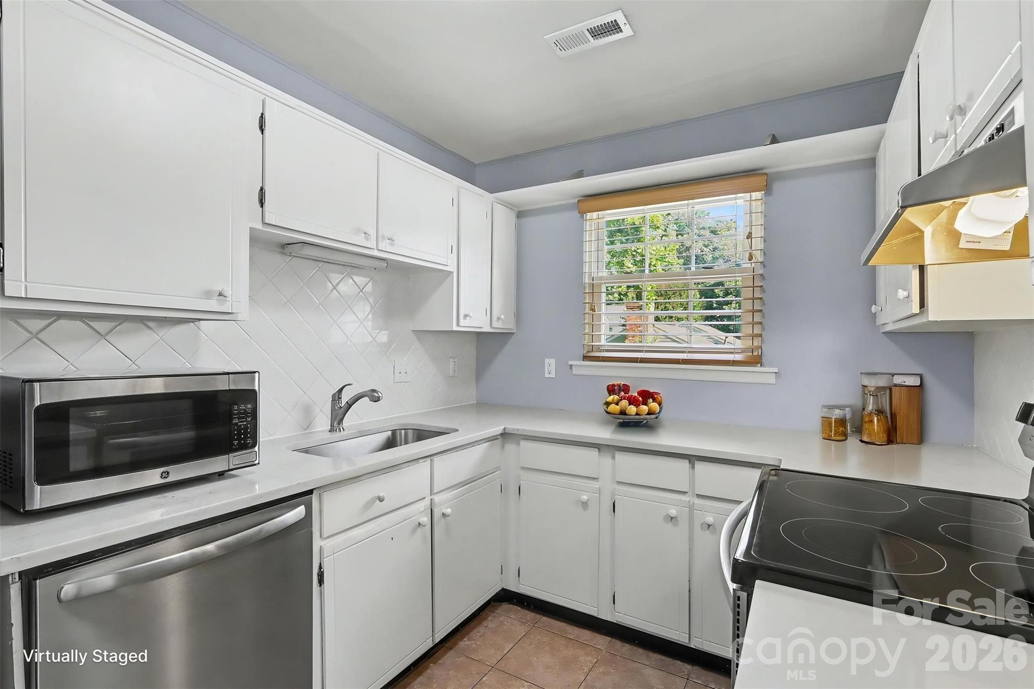 8521 Castle Pine Court Property Photo 8