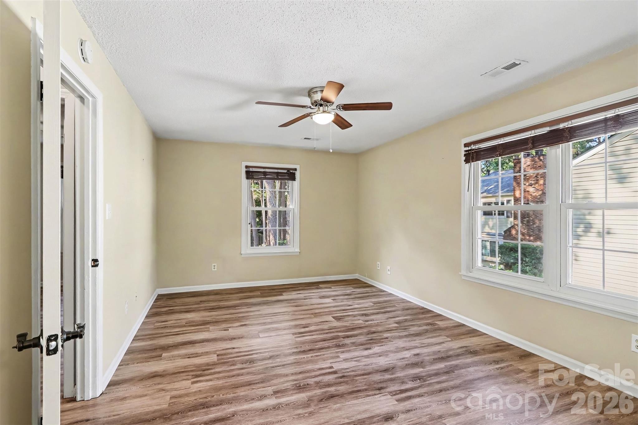 8521 Castle Pine Court Property Photo 12