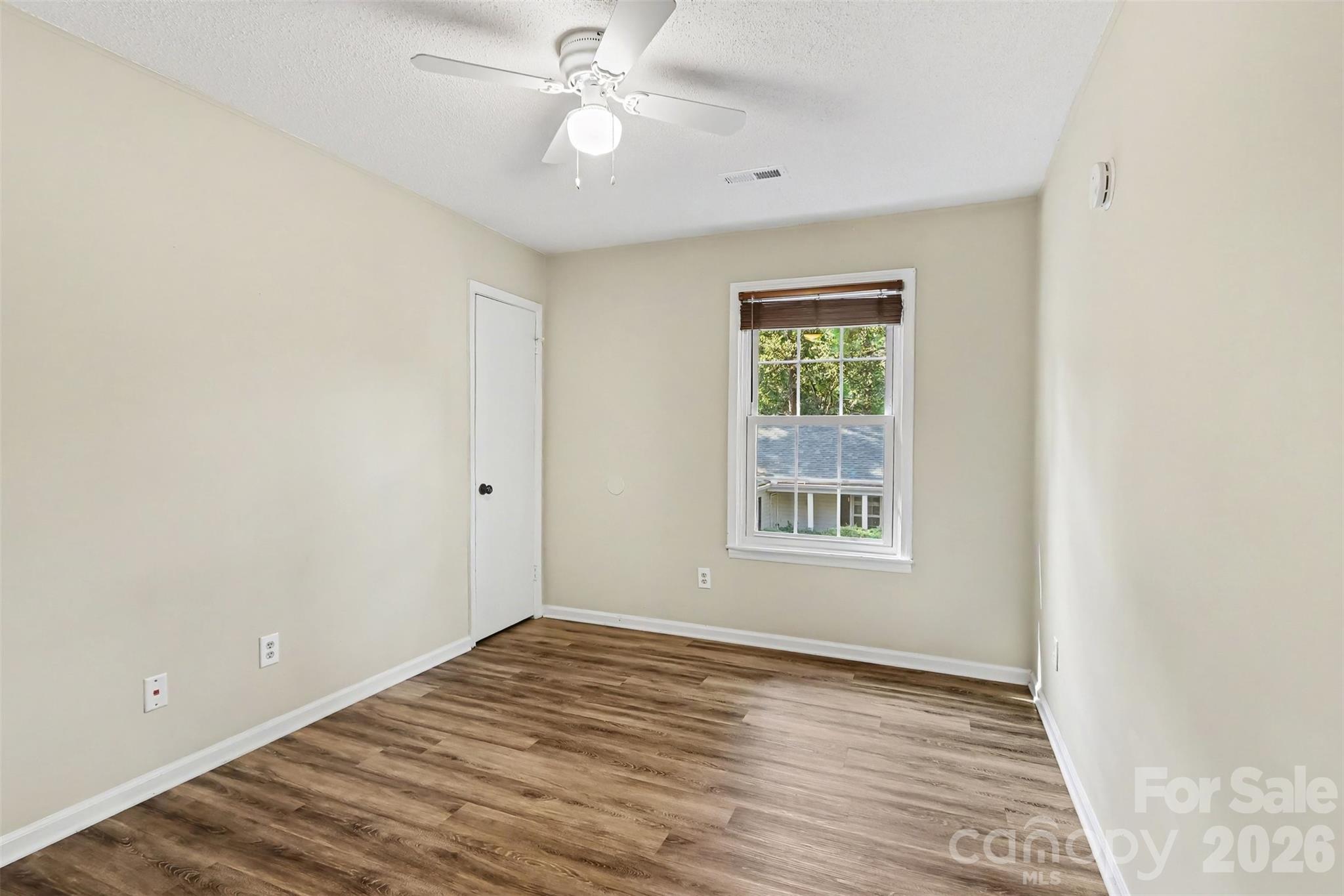 8521 Castle Pine Court Property Photo 14