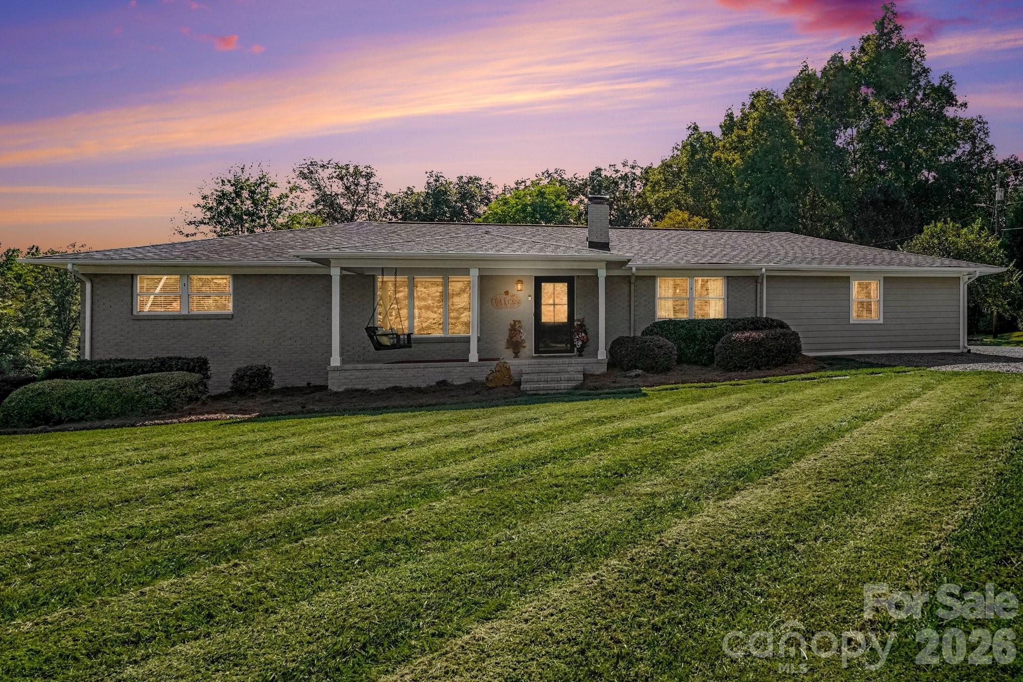 540 Harvell Drive Property Photo 1
