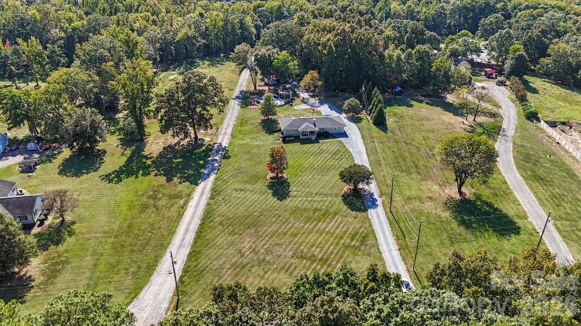 540 Harvell Drive Property Photo 3