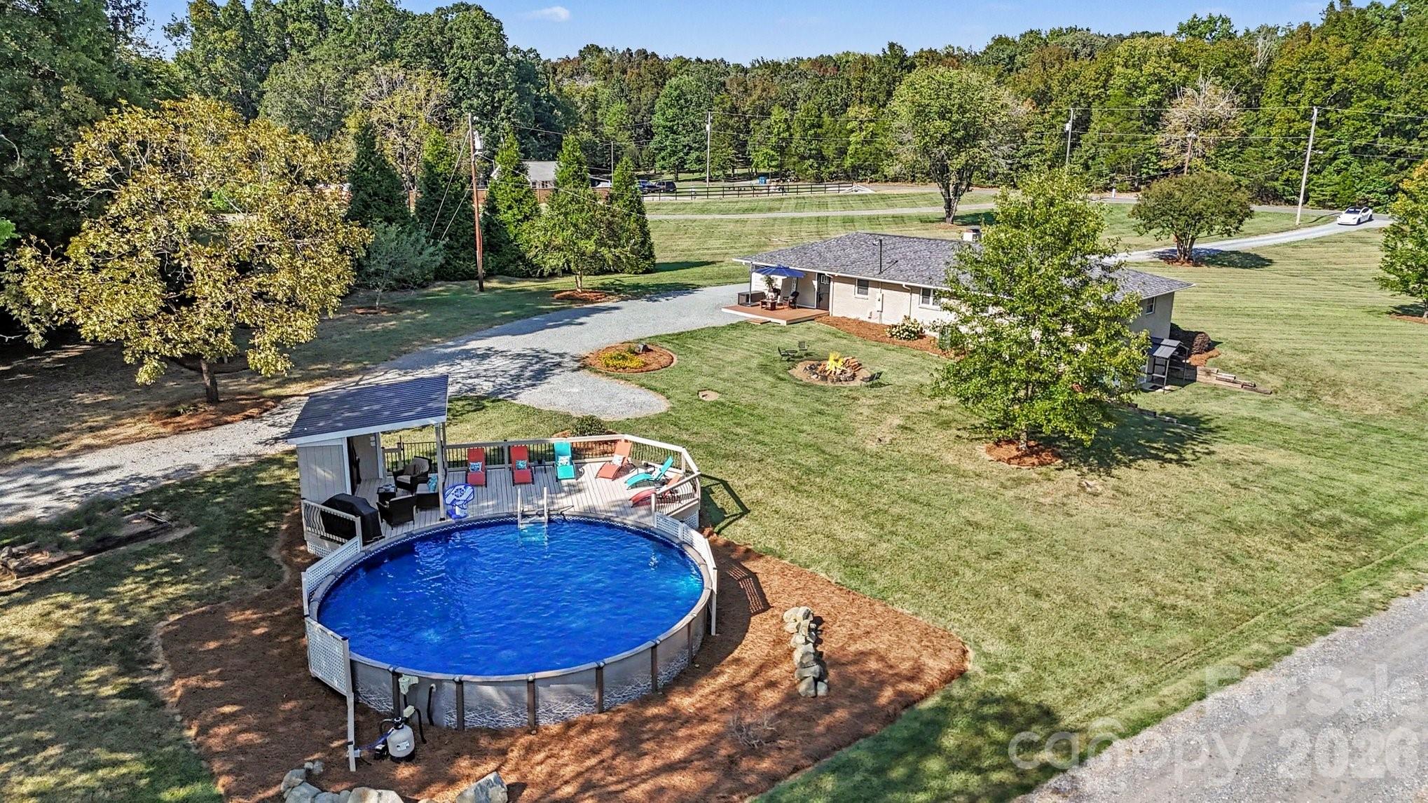540 Harvell Drive Property Photo 4