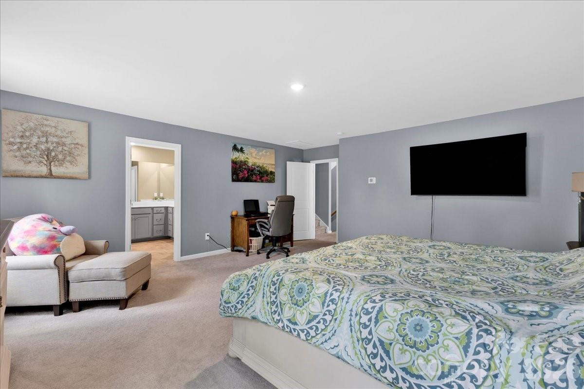 14727 Superior Street Property Photo 14