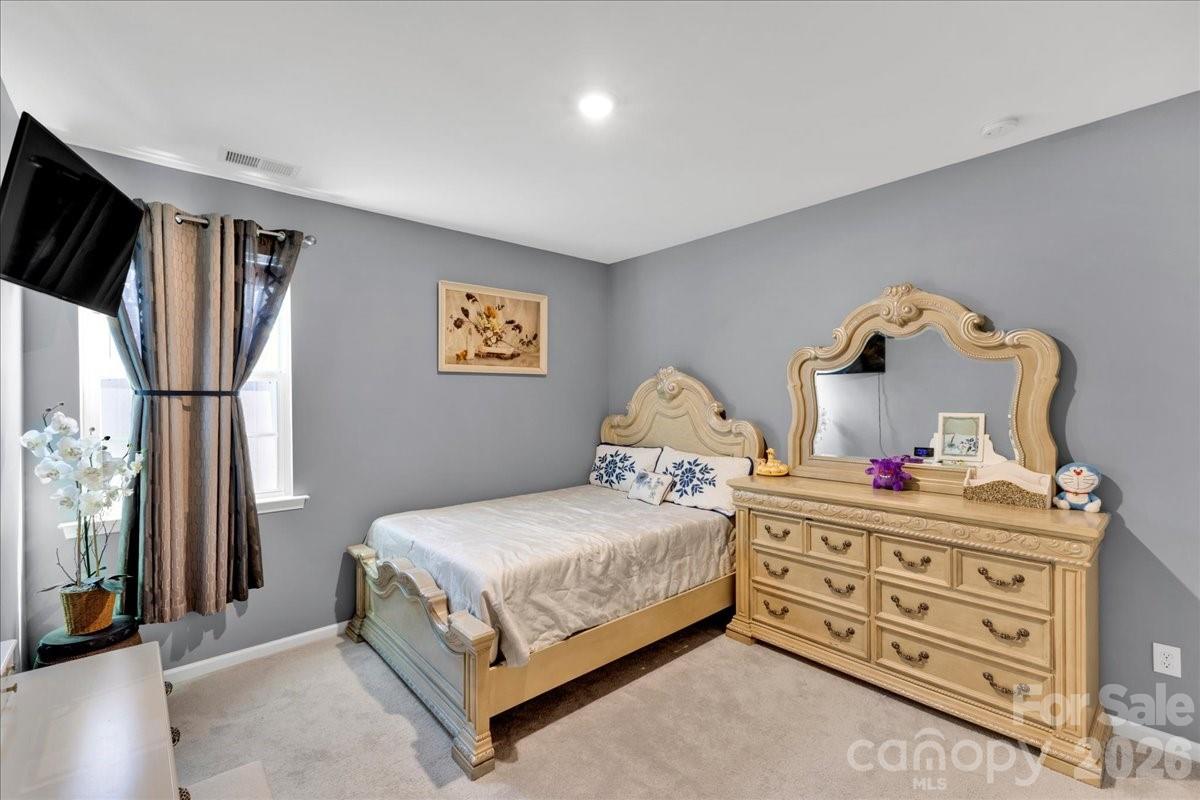 14727 Superior Street Property Photo 16