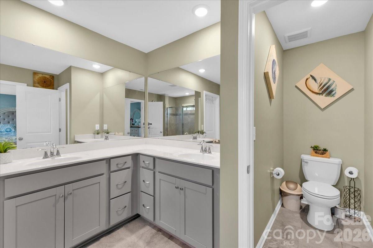 14727 Superior Street Property Photo 18