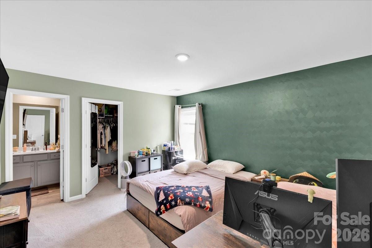 14727 Superior Street Property Photo 25
