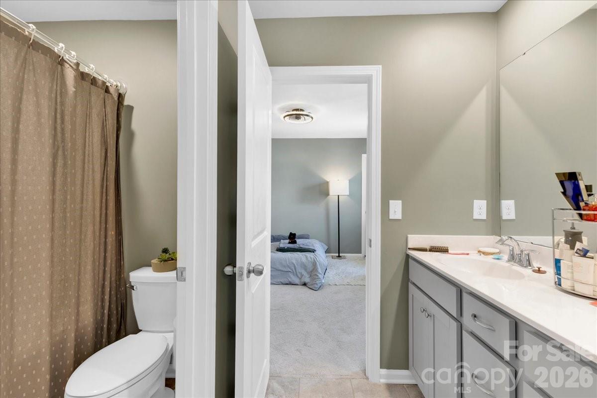 14727 Superior Street Property Photo 28
