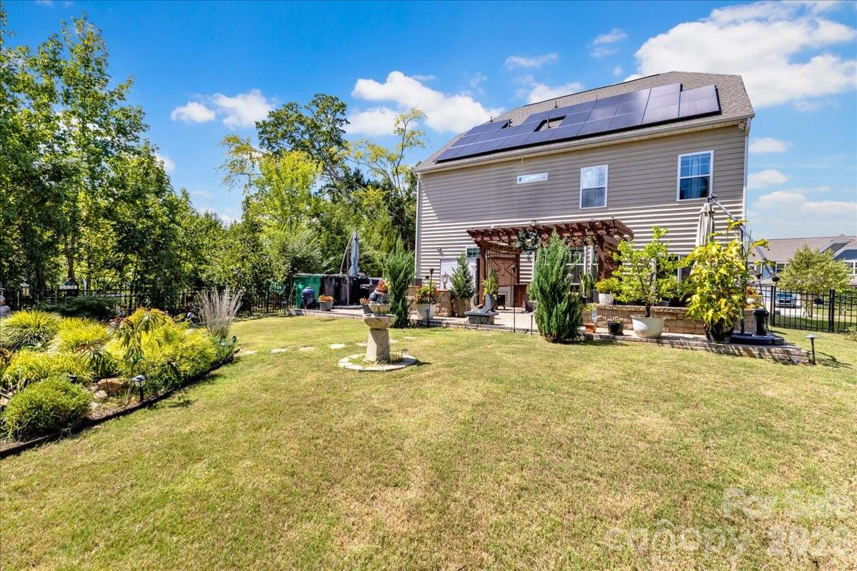 14727 Superior Street Property Photo 31