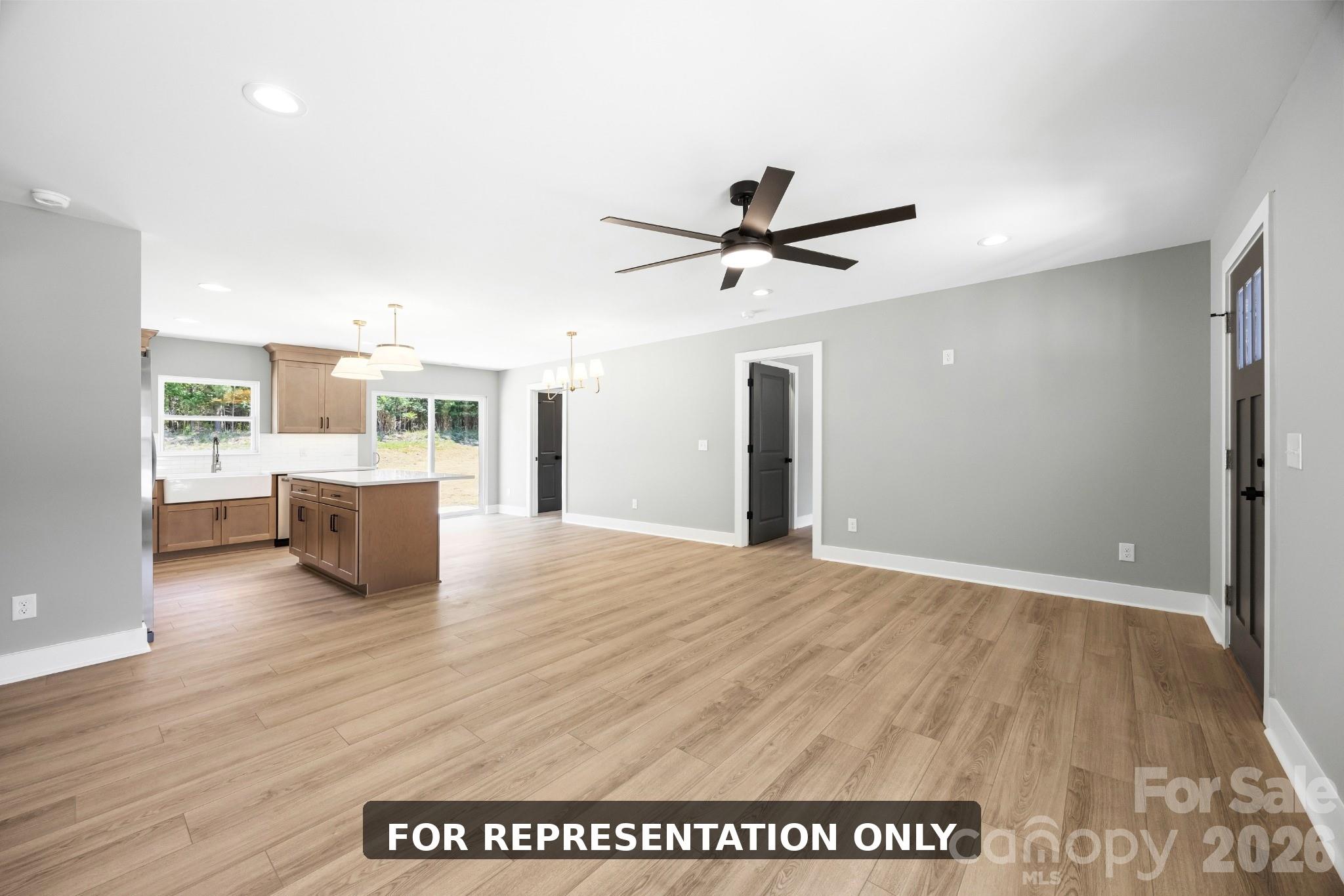 1247 Magnolia Street Property Photo 4