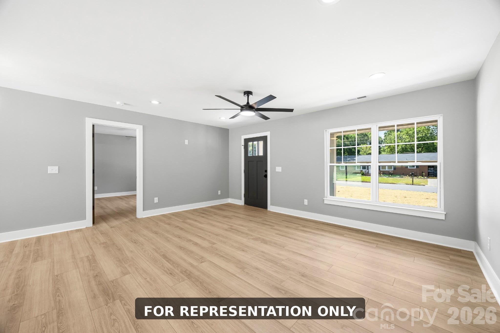 1247 Magnolia Street Property Photo 5