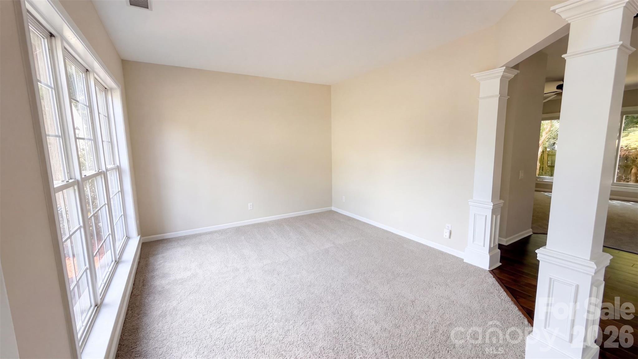 7744 Epping Forest Drive Property Photo 8