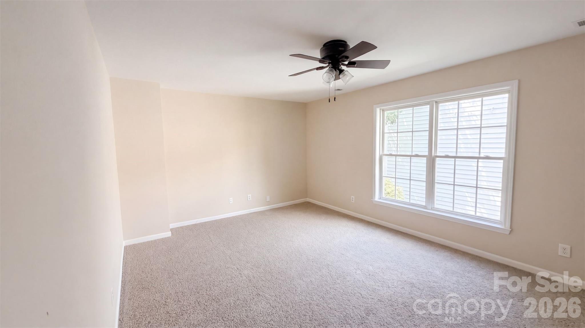 7744 Epping Forest Drive Property Photo 11