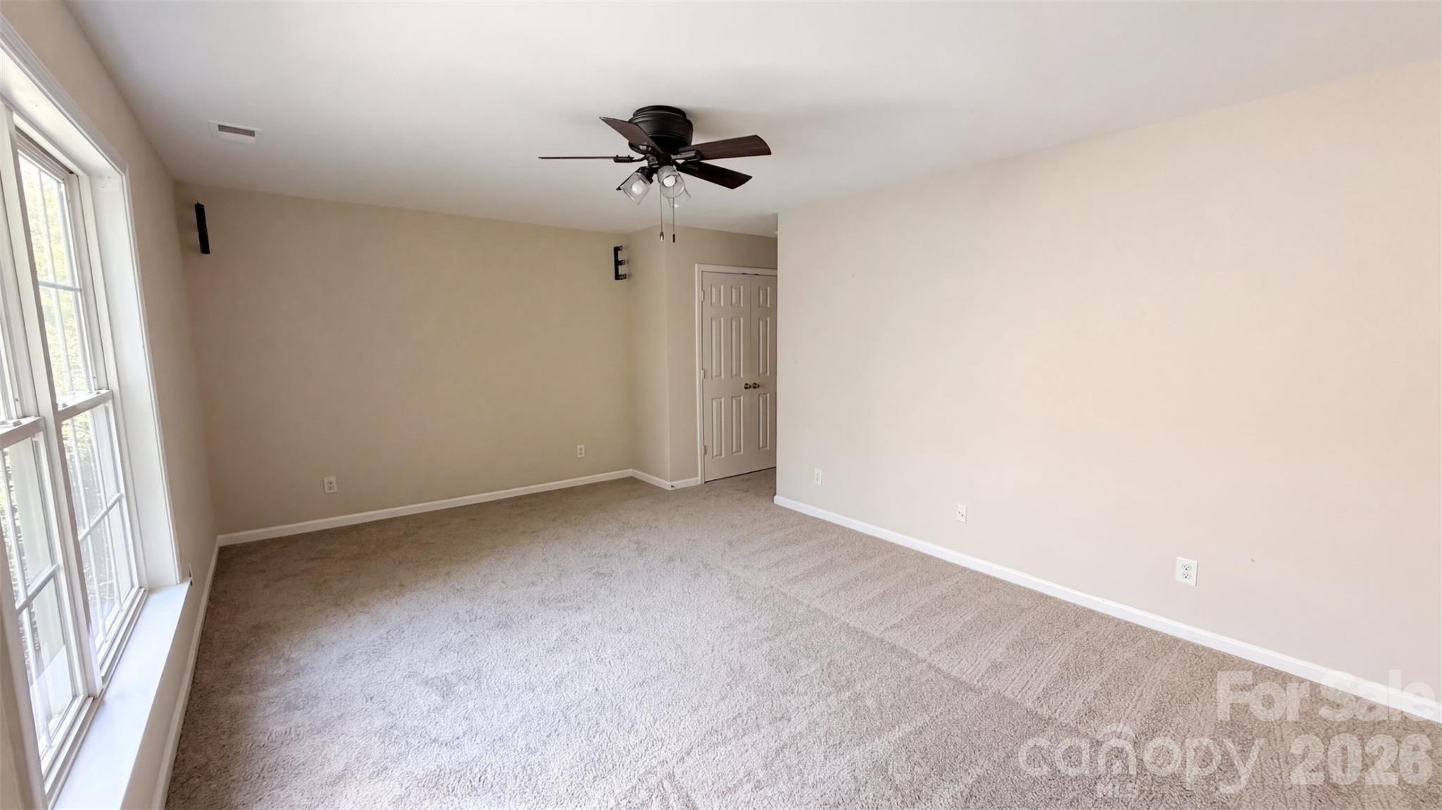7744 Epping Forest Drive Property Photo 12