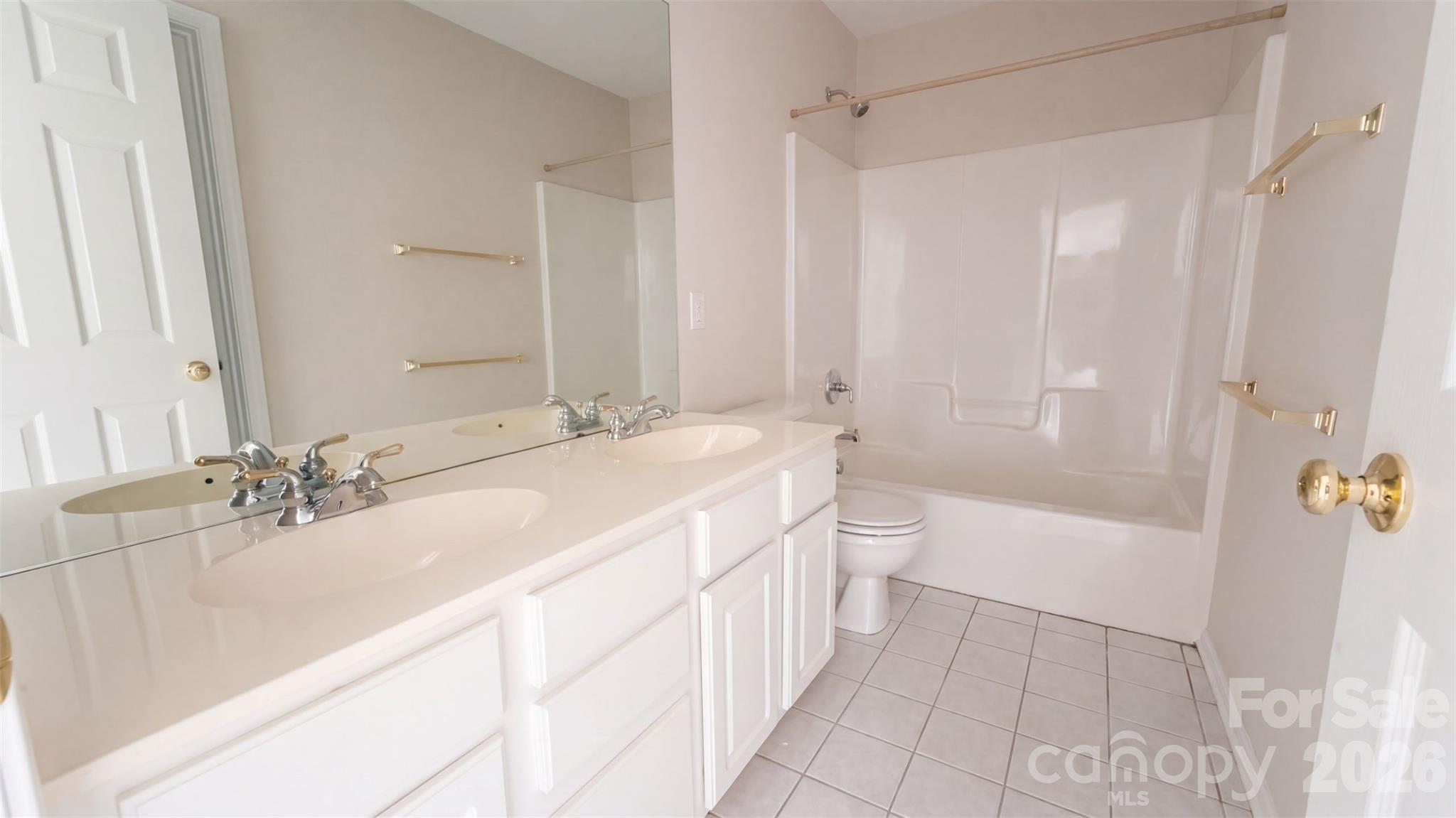 7744 Epping Forest Drive Property Photo 18