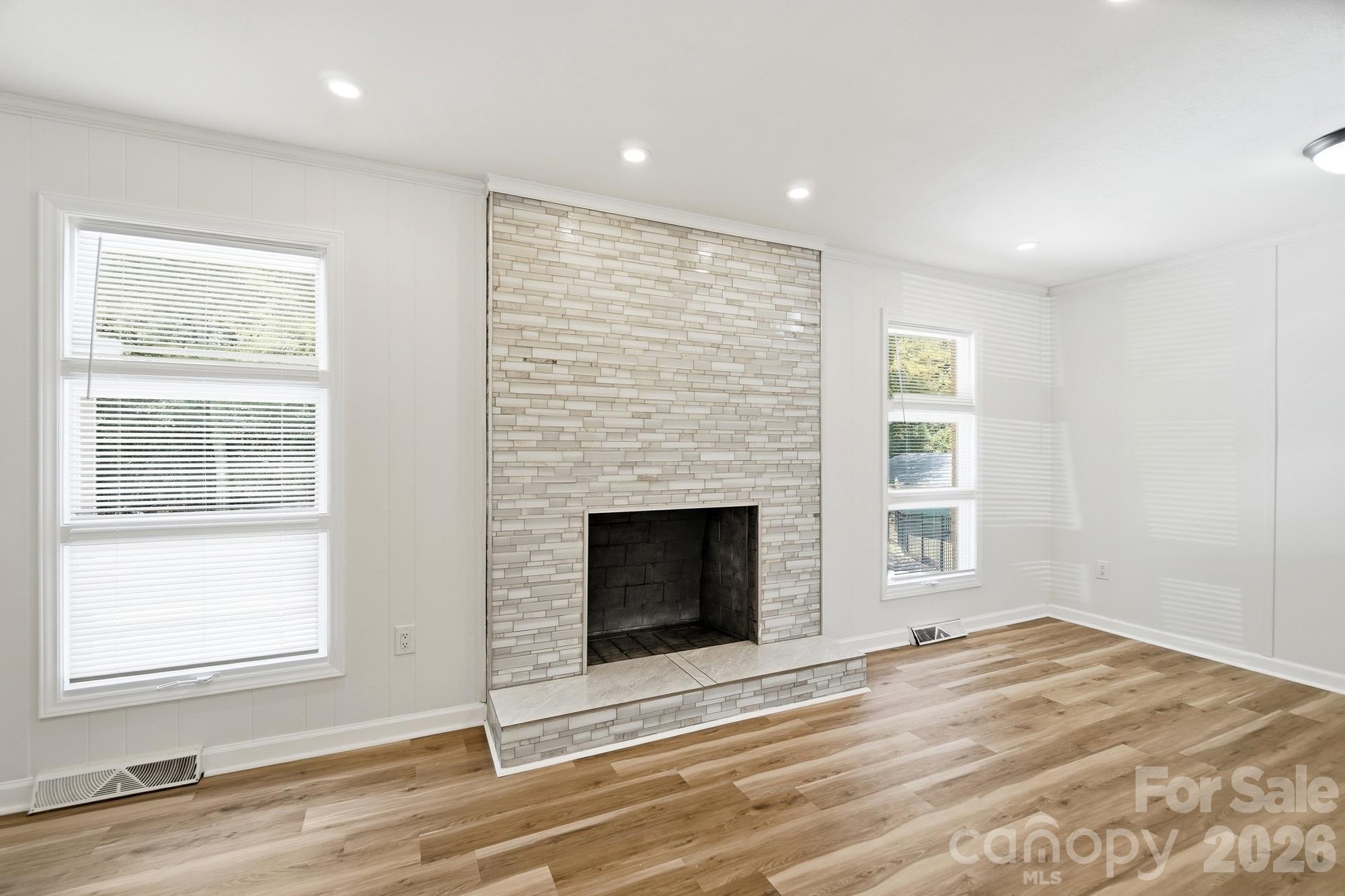 213 Lakeview Drive Property Photo 10