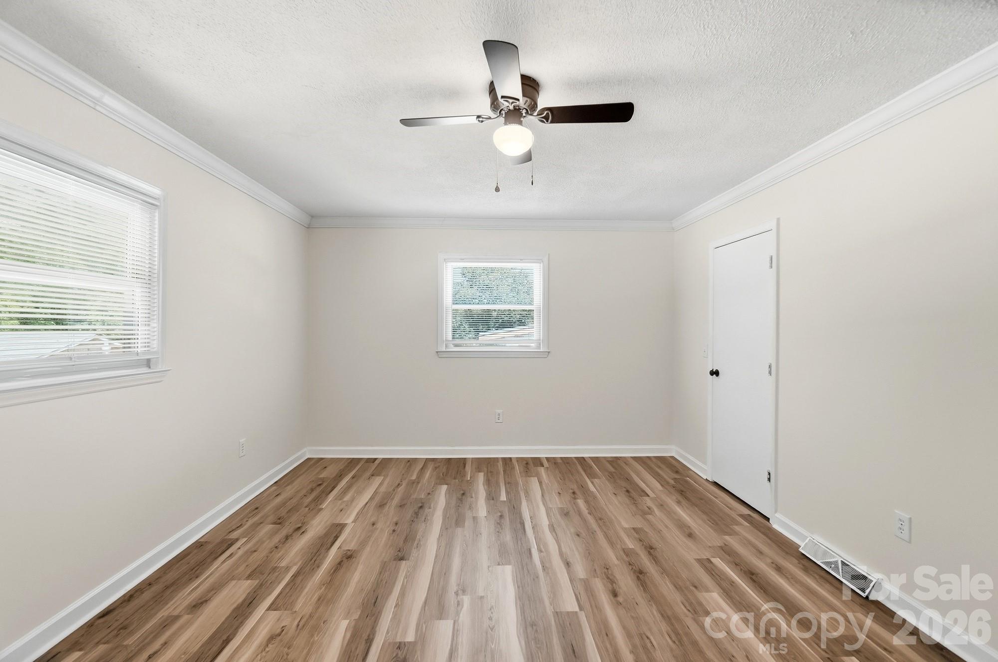 213 Lakeview Drive Property Photo 17