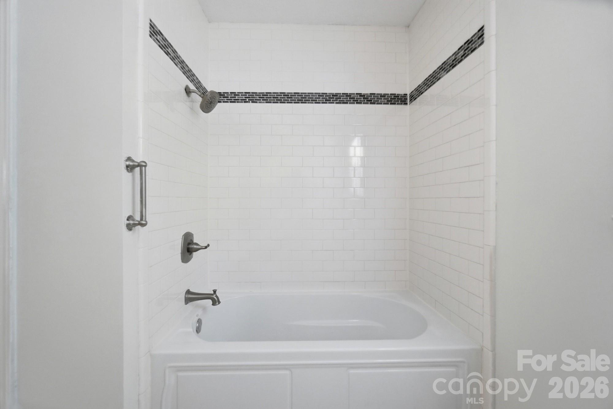 213 Lakeview Drive Property Photo 23