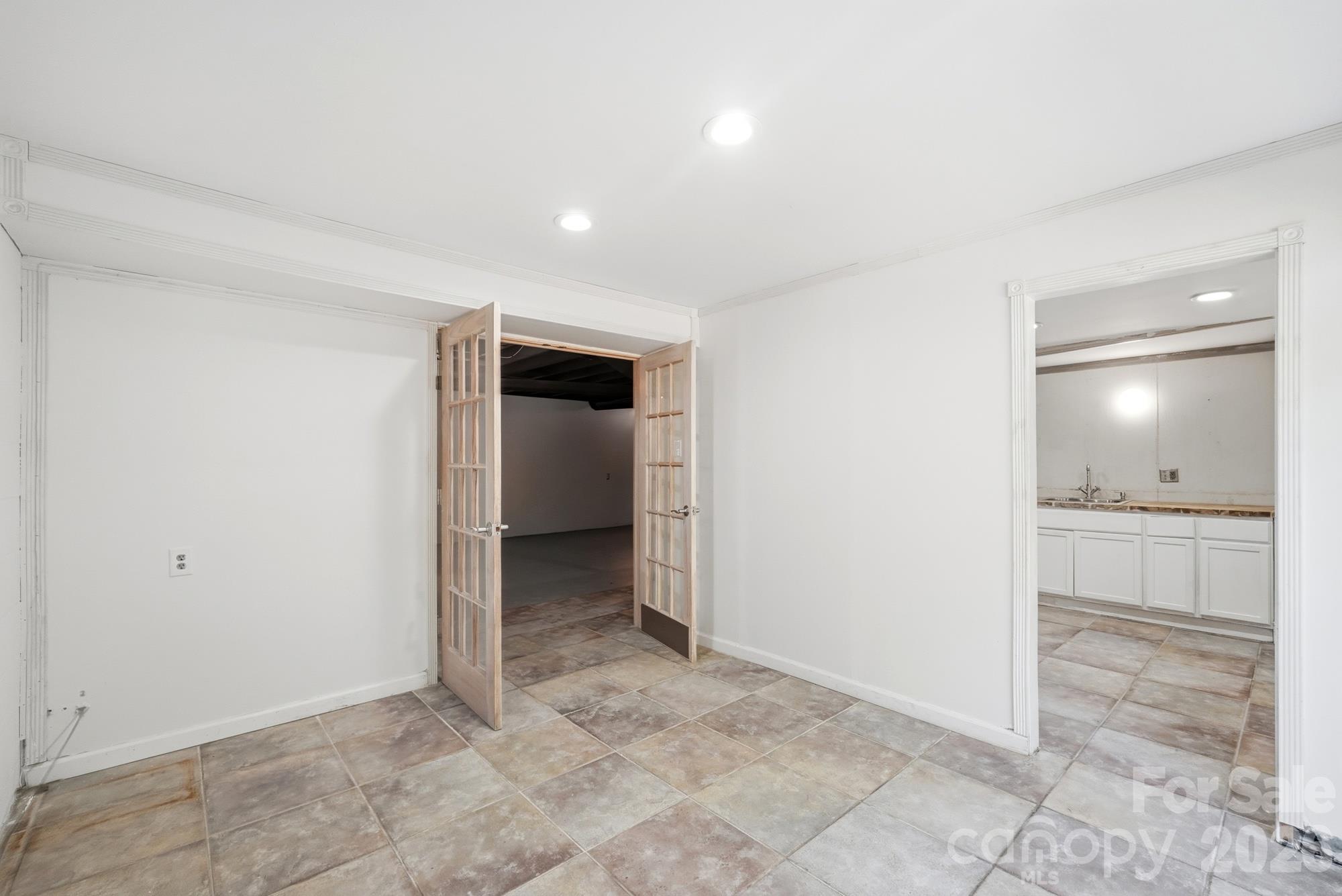 213 Lakeview Drive Property Photo 30