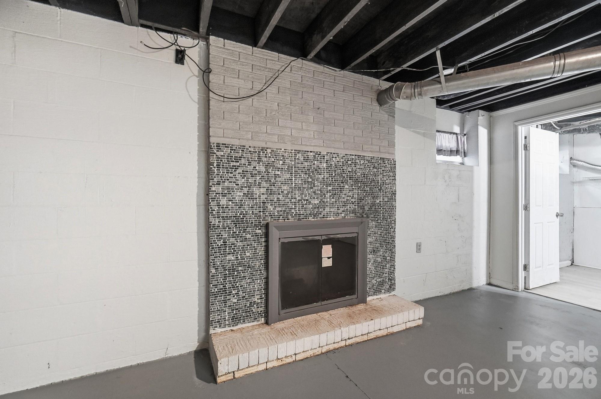 213 Lakeview Drive Property Photo 36