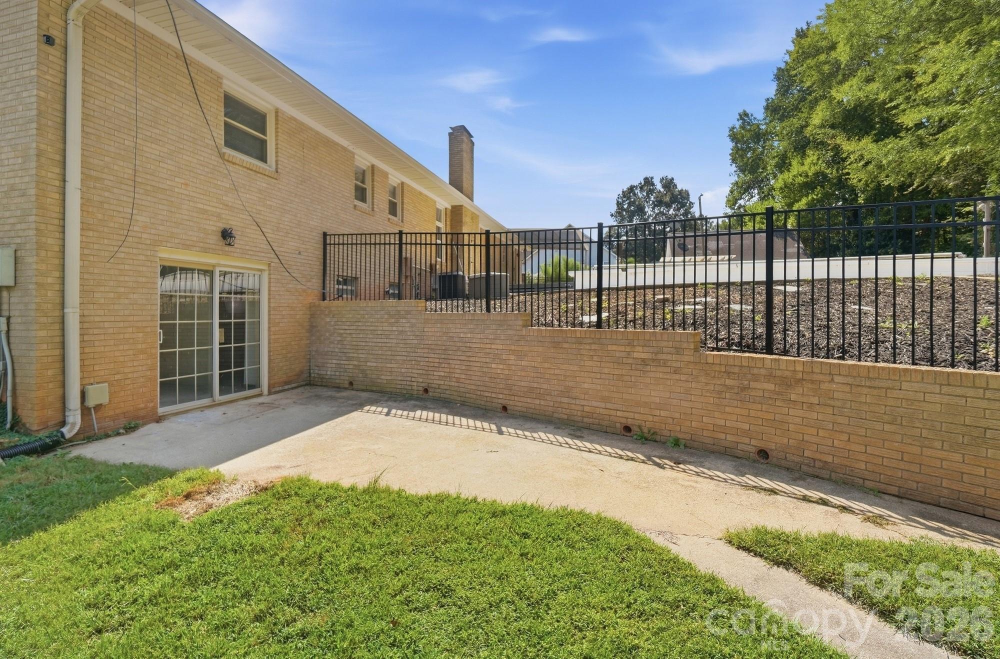 213 Lakeview Drive Property Photo 39