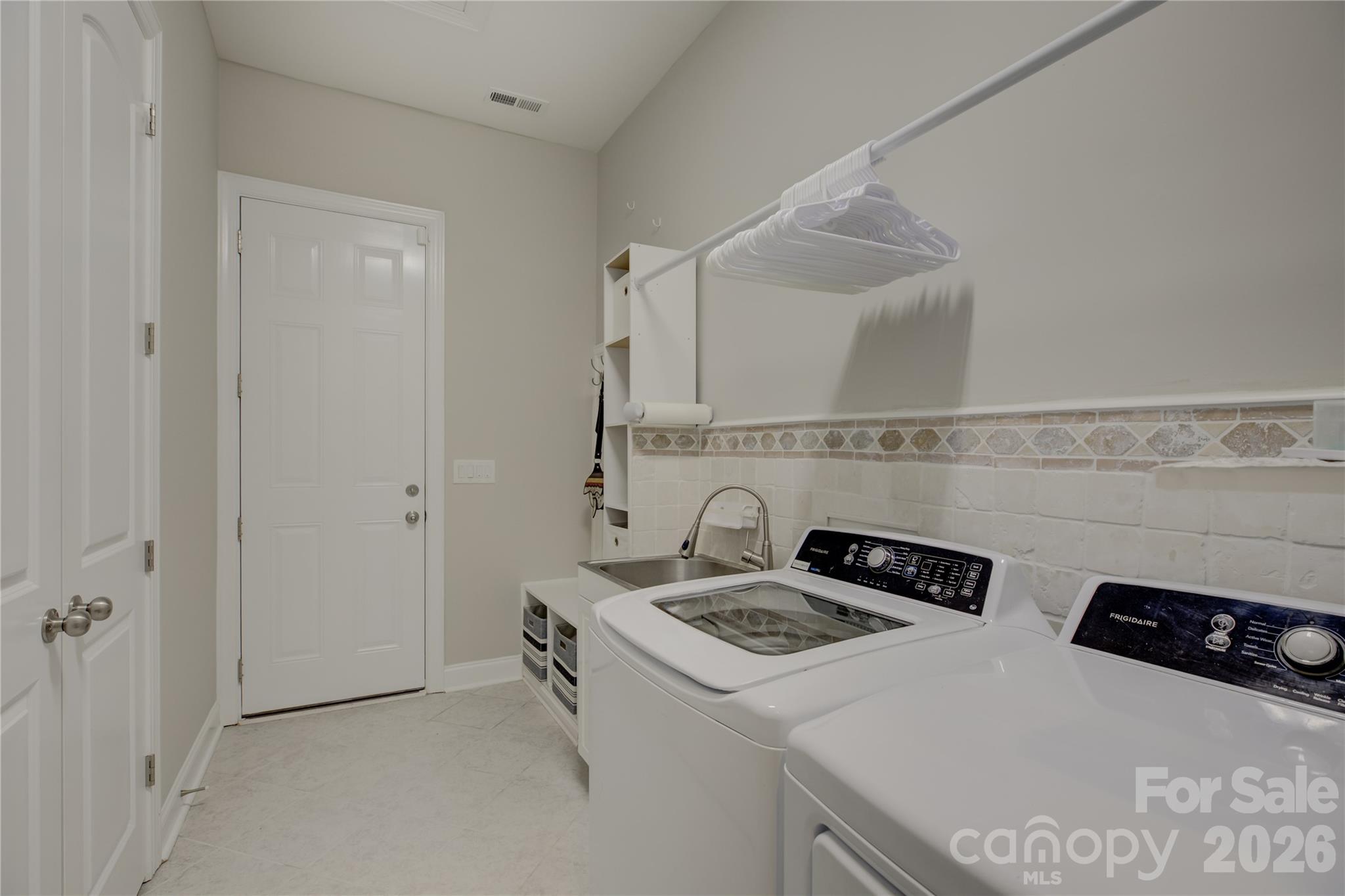 10025 St Kitts Landing Lane Property Photo 28