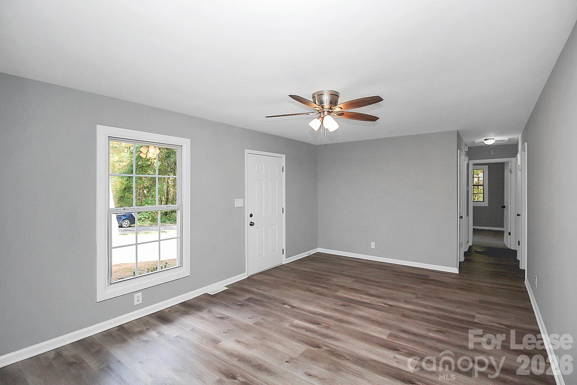 2310 Eastview Circle Property Photo 7