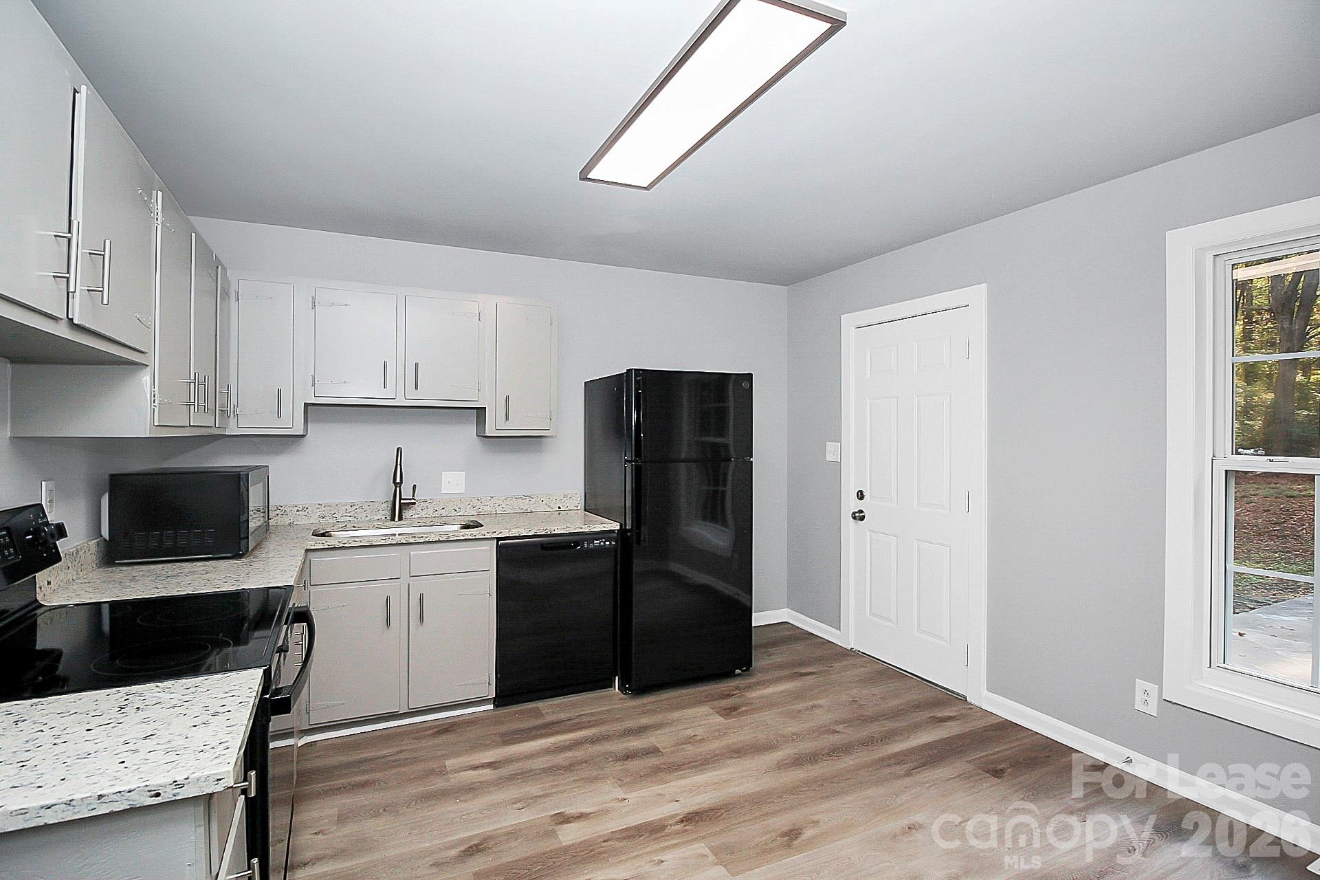 2310 Eastview Circle Property Photo 12