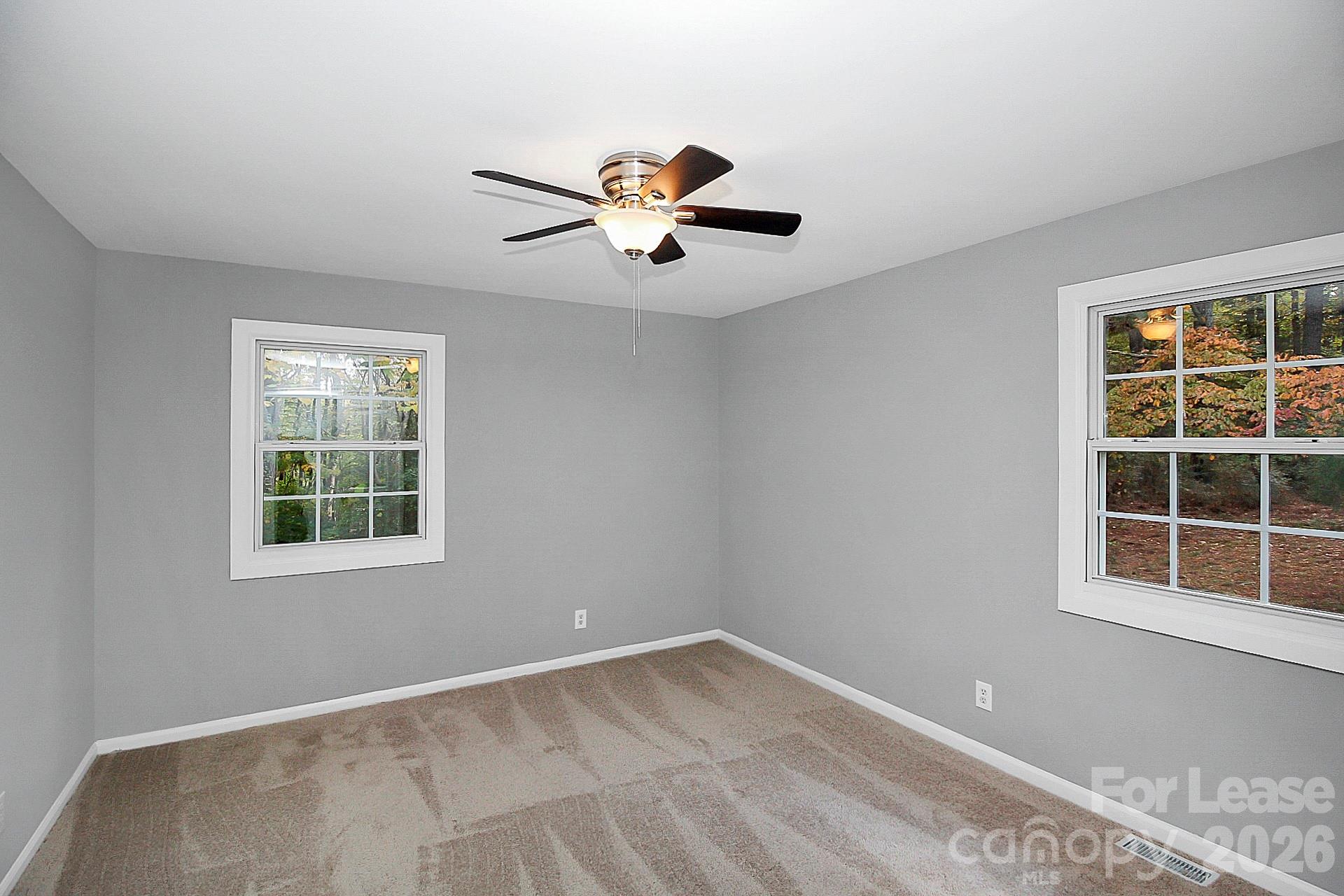 2310 Eastview Circle Property Photo 15