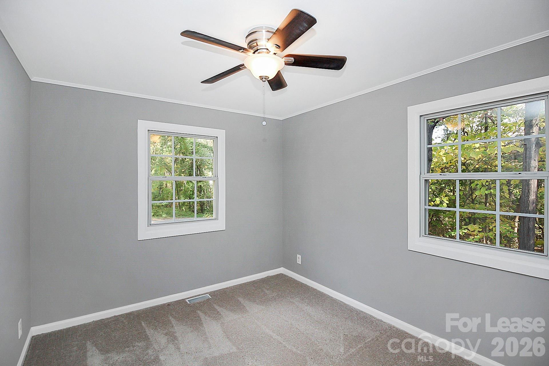 2310 Eastview Circle Property Photo 19
