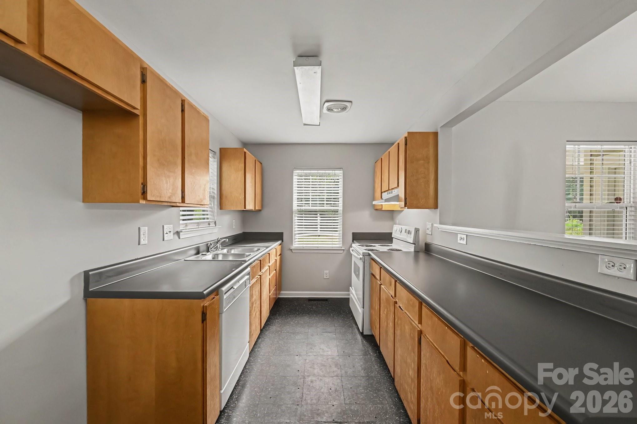 619 Pennsylvania Avenue Property Photo 11