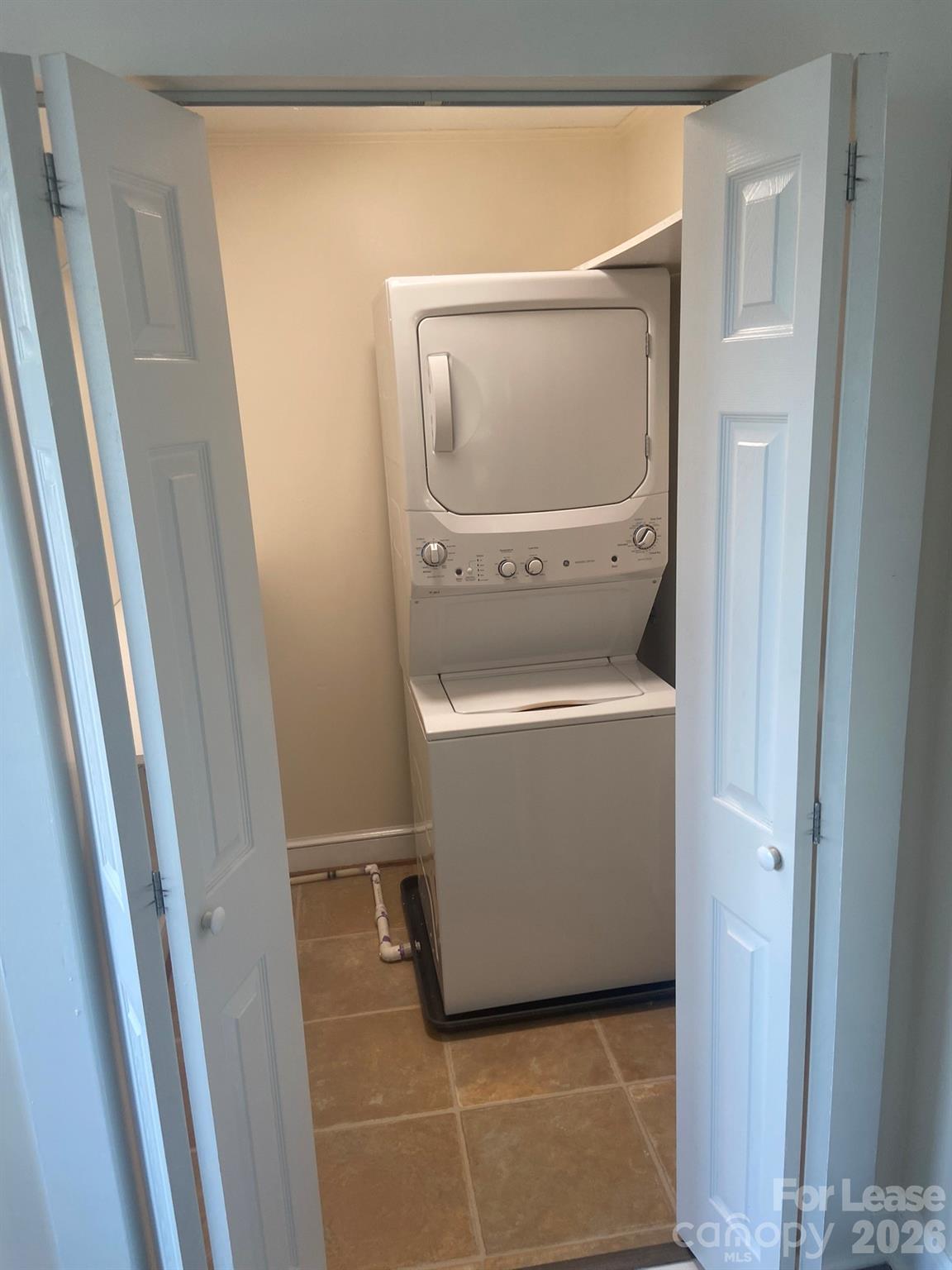 14 Douglas Avenue Property Photo 8
