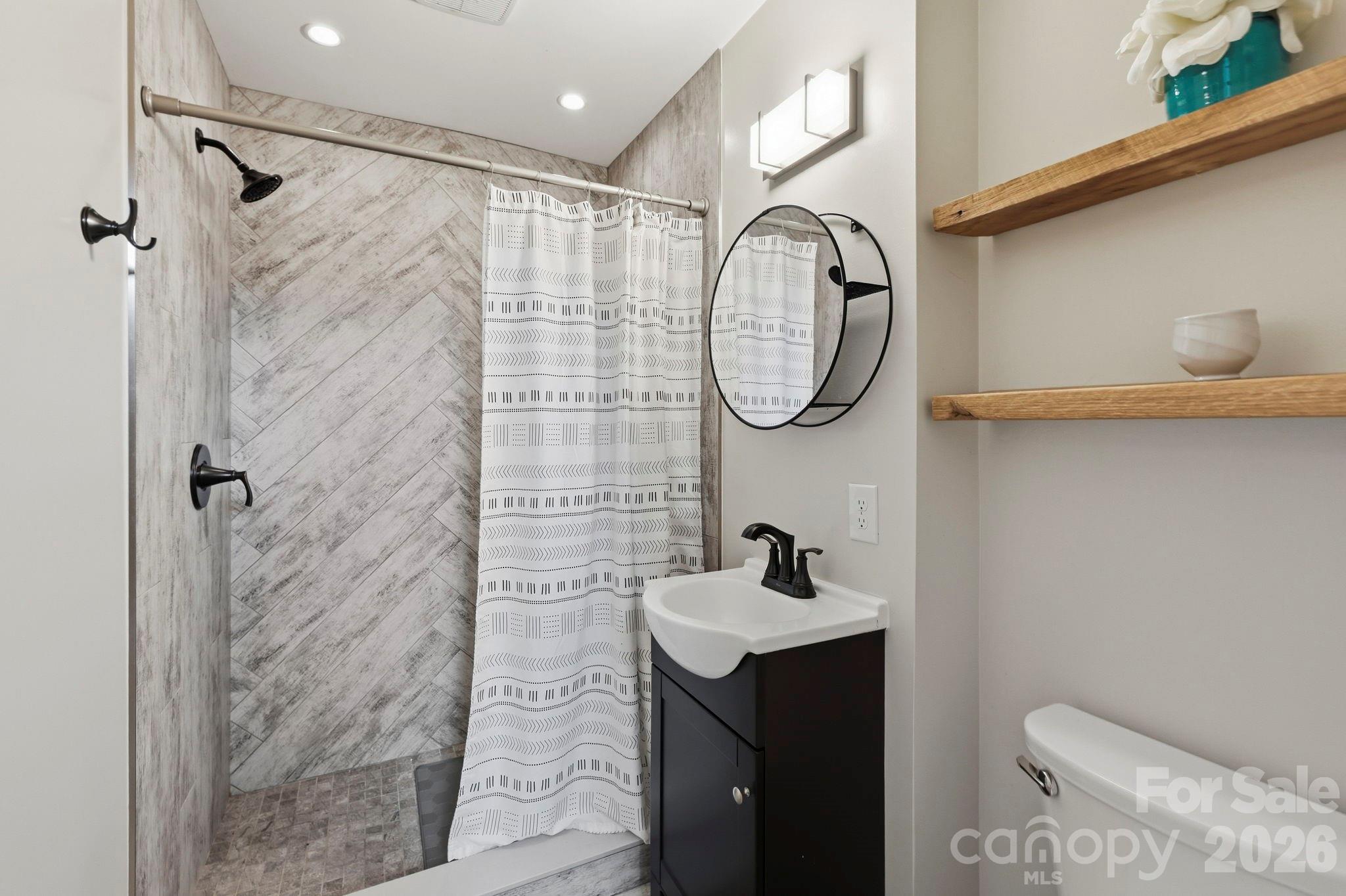16 Melton Drive Property Photo 7