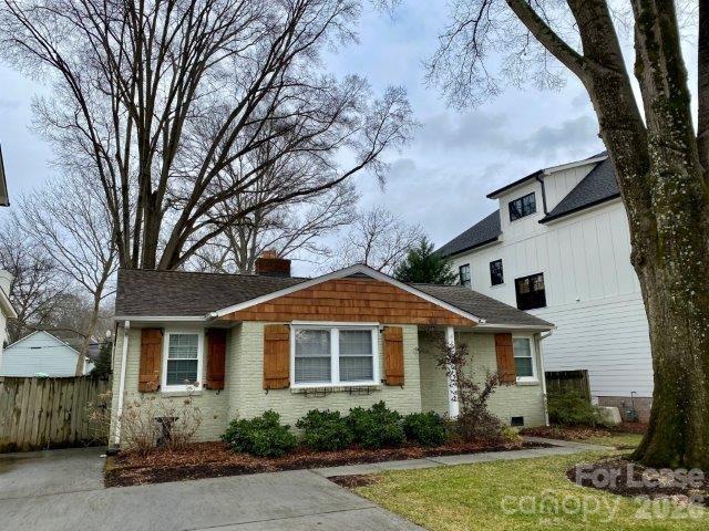 2909 Manor Road Property Photo 1